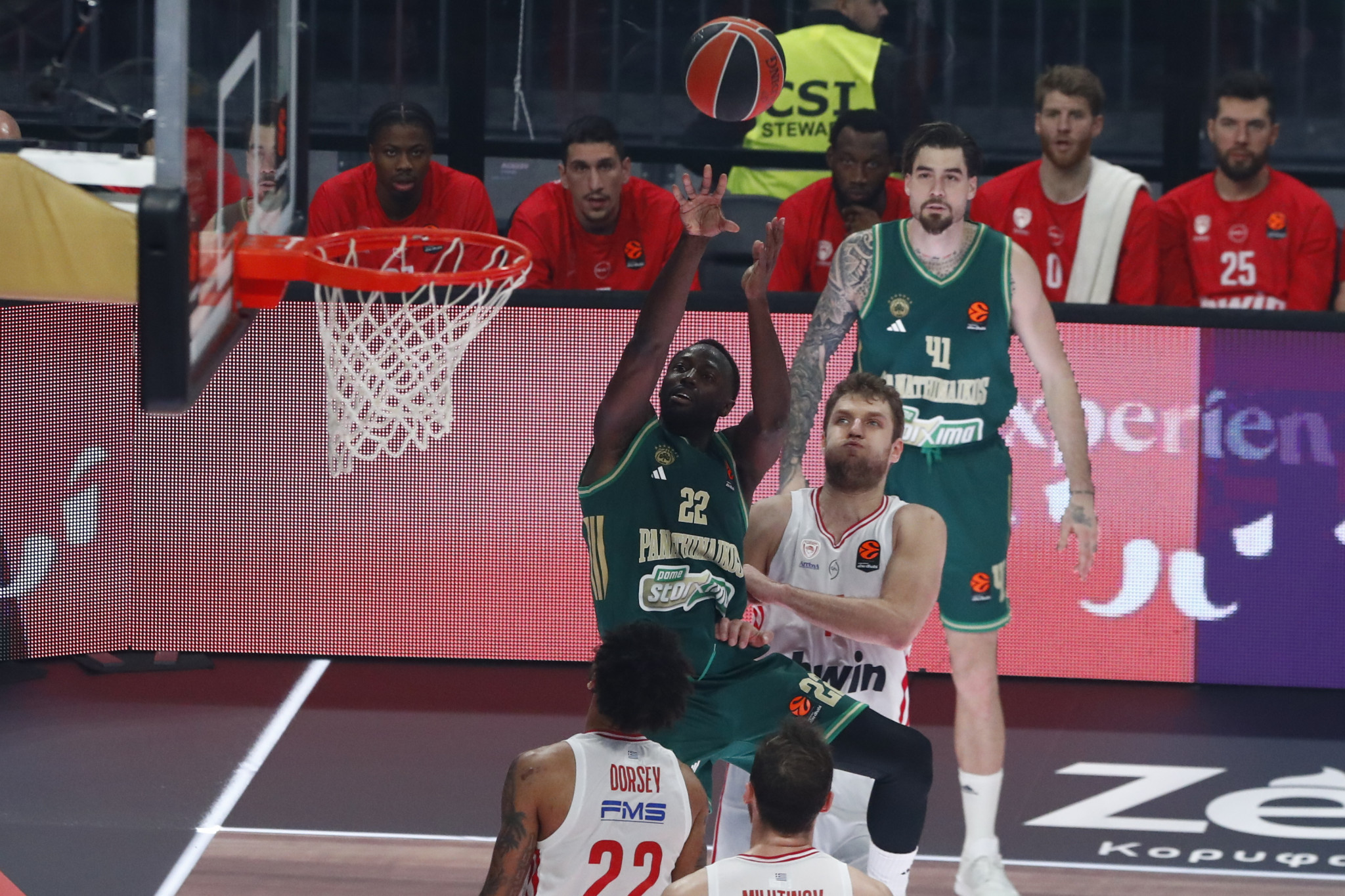 «Κλειδωμένο» το πλεονέκτημα έδρας για τον Ολυμπιακό - Οι νίκες που χρειάζεται ο Παναθηναϊκός