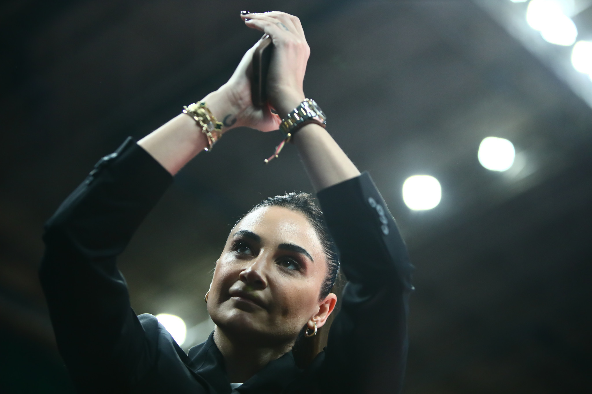 Η Σελέν Ερντέμ στο T-Center για το Παναθηναϊκός - ΑΕΚ