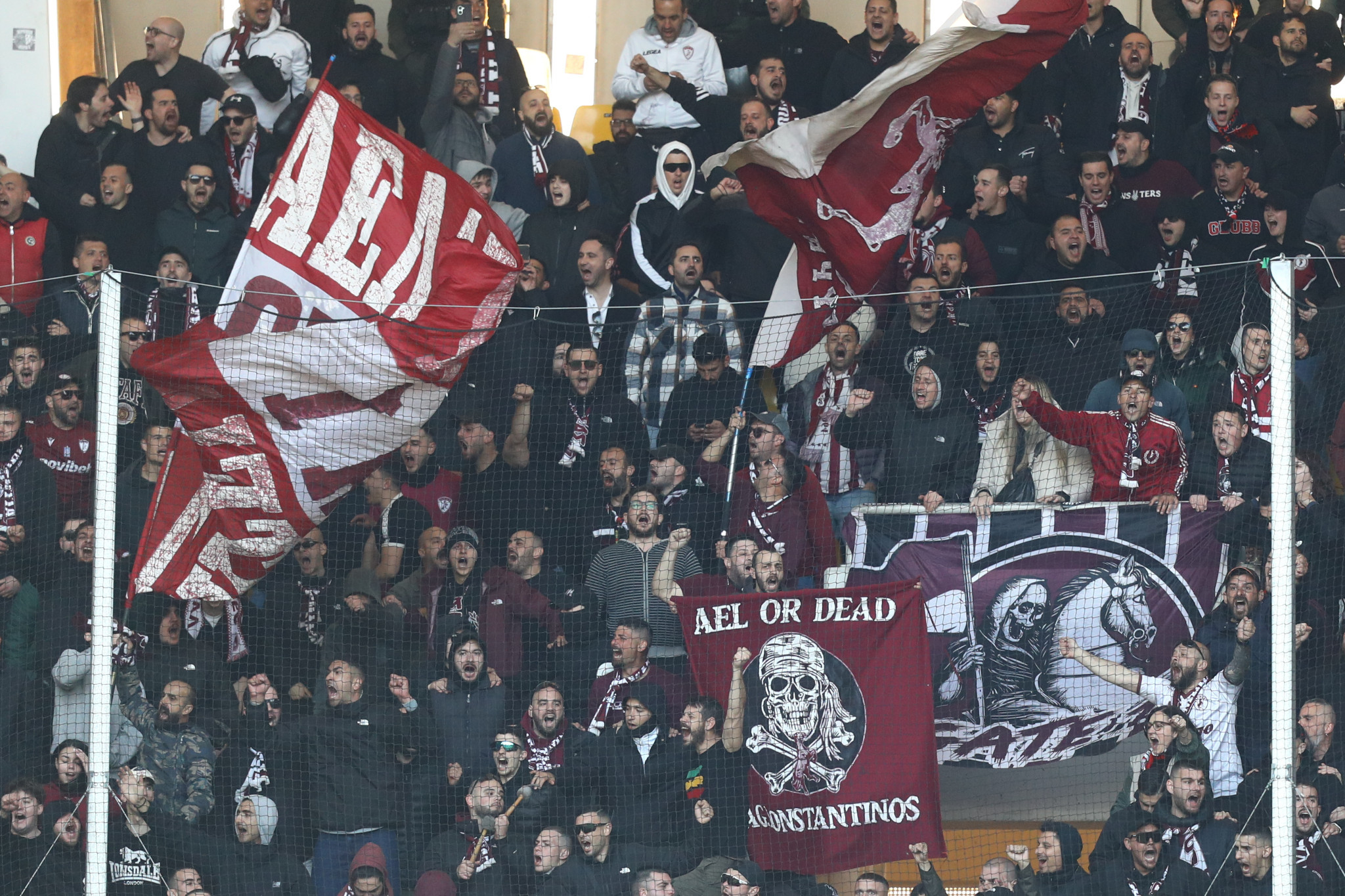 Χωρίς κόσμο απέναντι στον Ολυμπιακό στο «Γ. Καραϊσκάκης» η ΑΕΛ Novibet