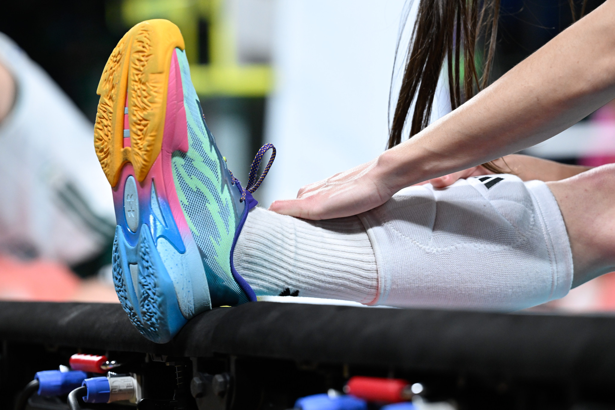 «Τσ@@@α», «Πουτ@@α» - Σοκαριστικές καταγγελίες για τη συμπεριφορά προπονητή ομάδας γυναικών (video)