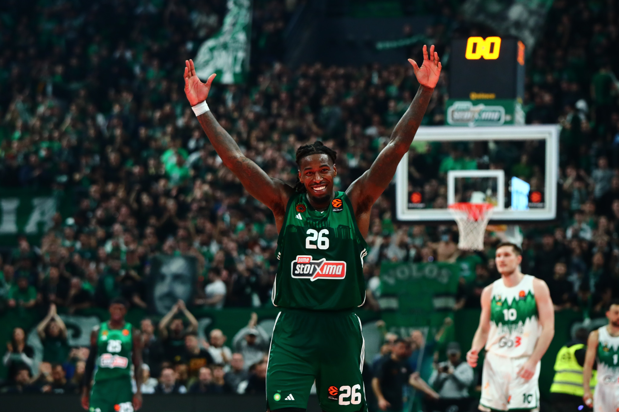 Οι αφανείς ήρωες πίσω από την επιστροφή του Ματίας Λεσόρ