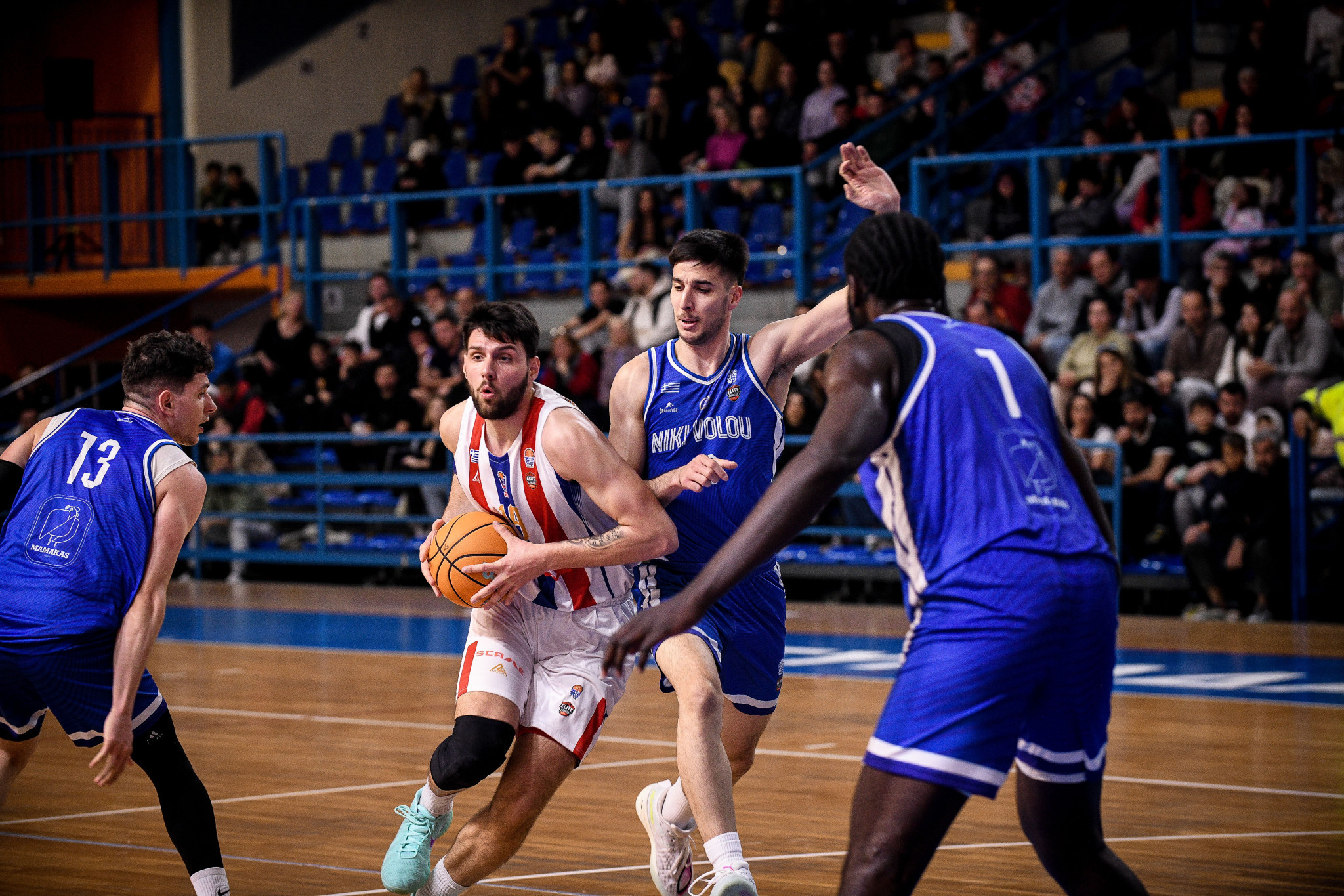 Elite League: Συνεχίζει ακάθεκτη η Δόξα Λευκάδας, άνετες νίκες για Λαύριο και Σοφάδες