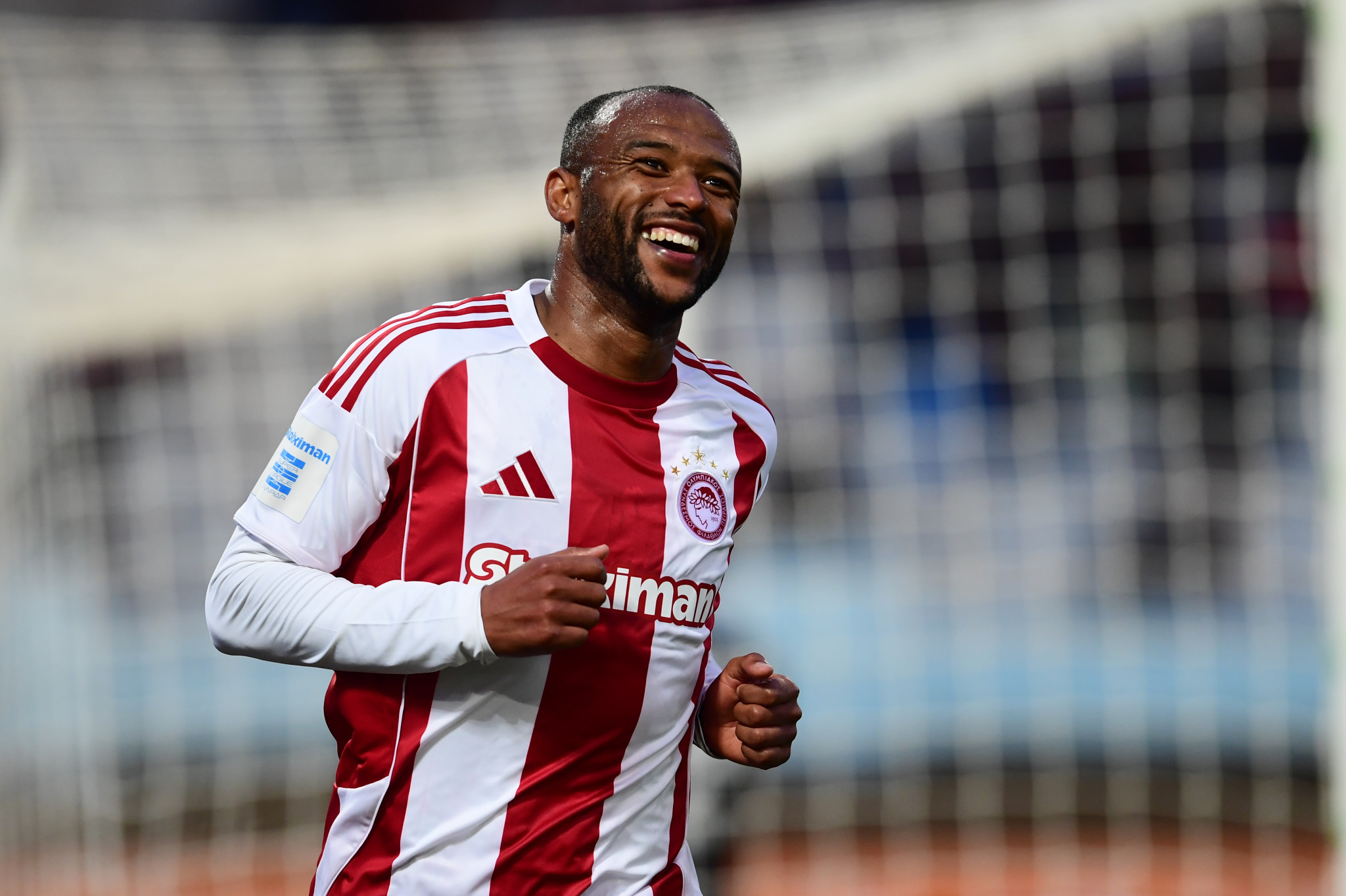 Ο Ελ Κααμπί έκανε… κρητικό γλέντι για το νέο συμβόλαιο!