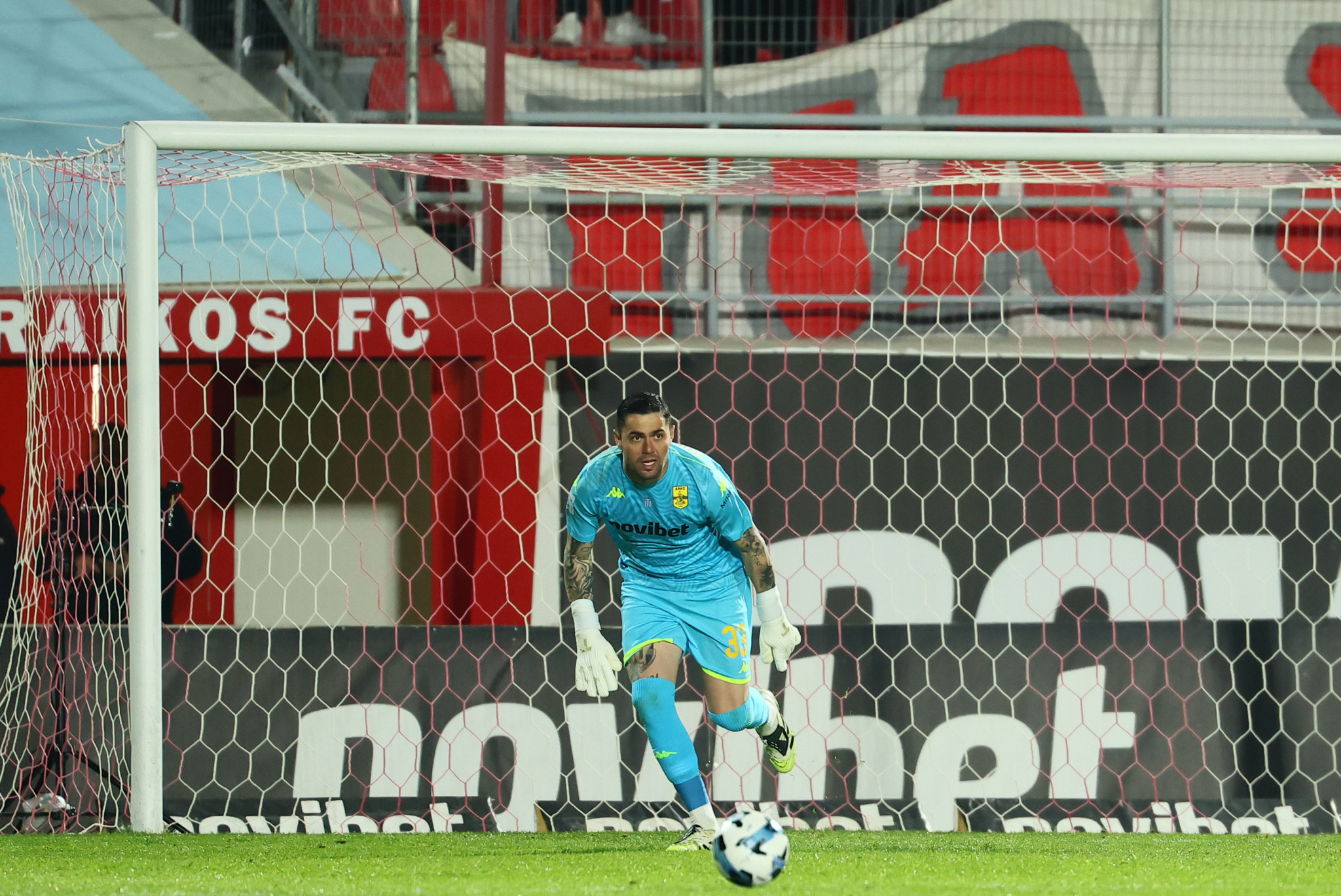 Ο Αθανασιάδης… κλείνει το μάτι στον Αρη για τη νέα σεζόν