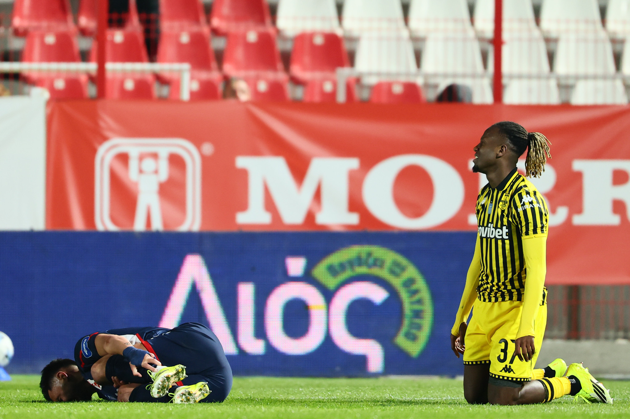 Μεντίλ: «Να κοιταχθούμε στον καθρέπτη όλοι και να αναλάβουμε τις ευθύνες μας»