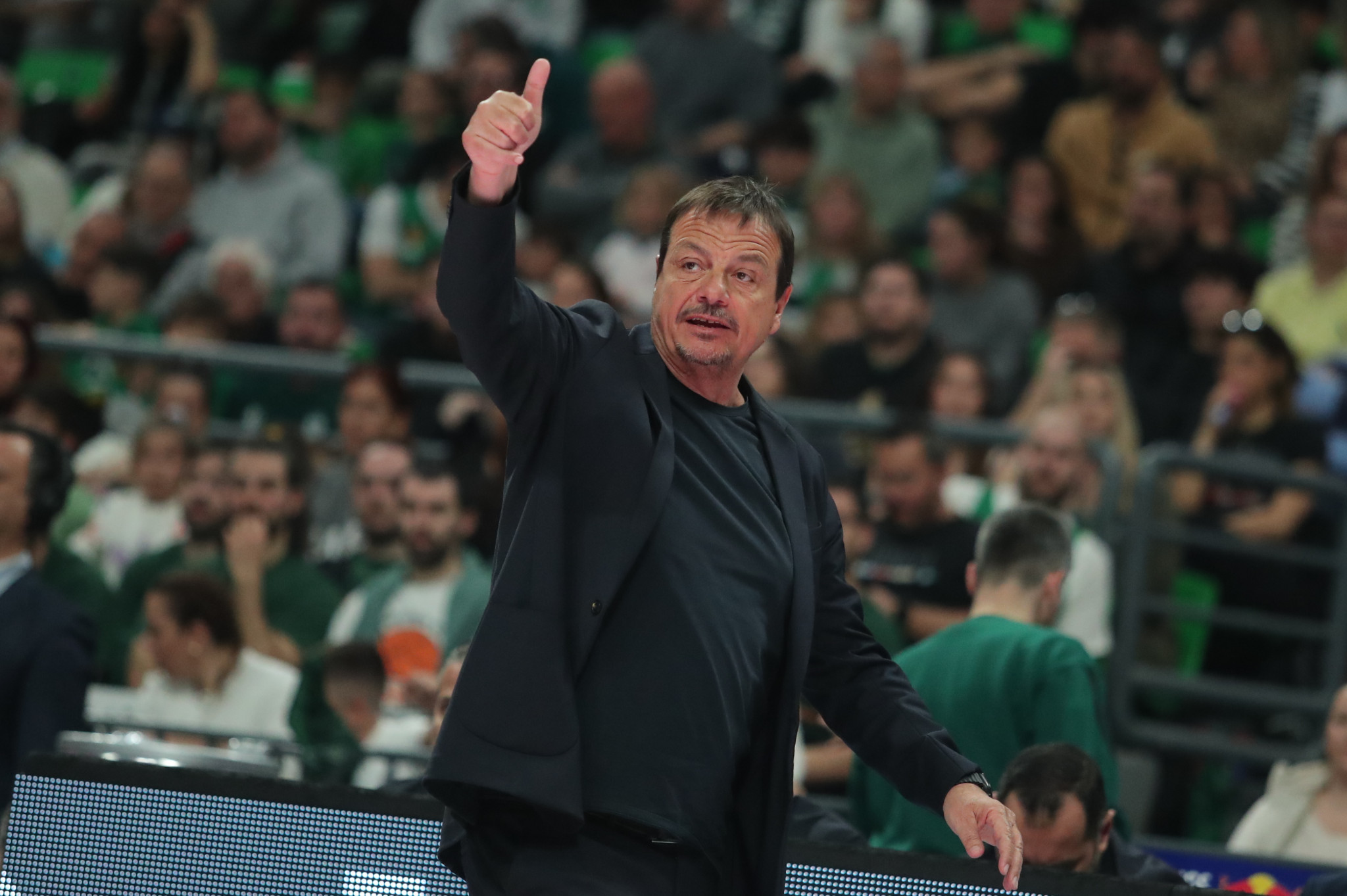 Αταμάν: «Πως να παίξει ο Τολιόπουλος στη Euroleague; Θέλετε να θυσιάσω τον Ναν, τον Γκραντ, τον Σλούκα, τον Σορτς;»