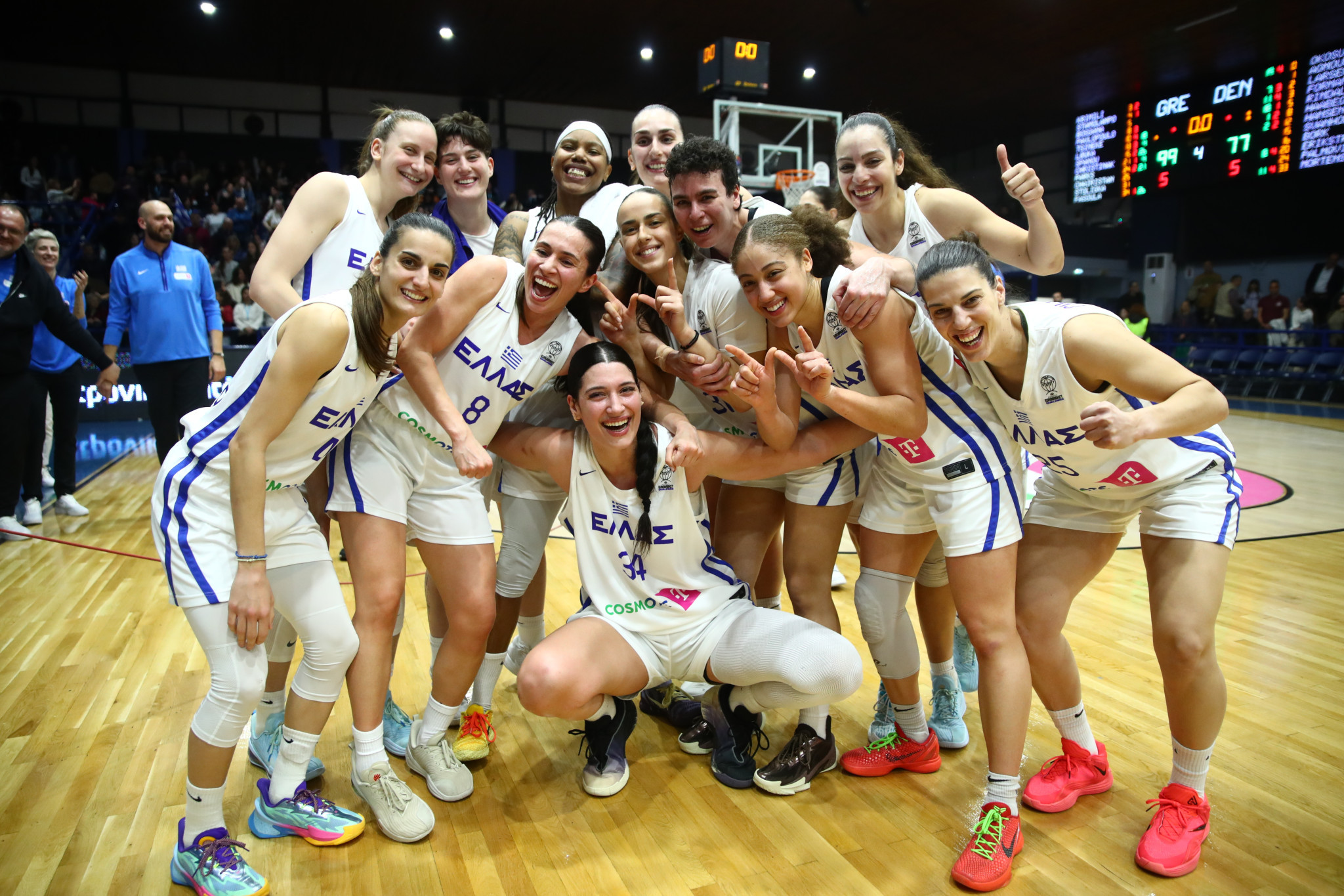 Τα highlights από τη νίκη - πρόκριση της Εθνικής γυναικών κόντρα στη Δανία (video)