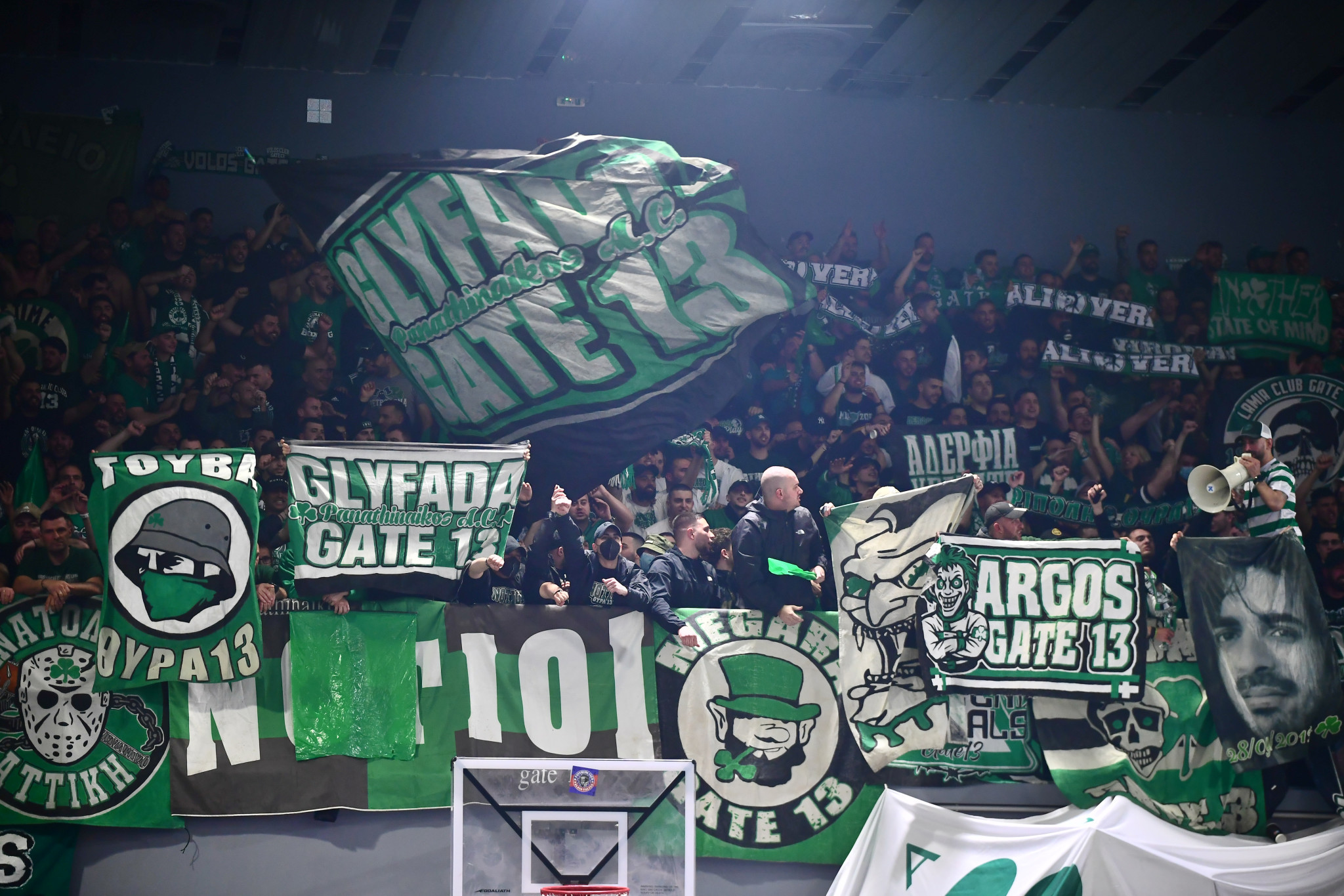 Ο κόσμος του Παναθηναϊκού αποθέωσε την ομάδα, παρά την απώλεια του Challenge Cup (video)