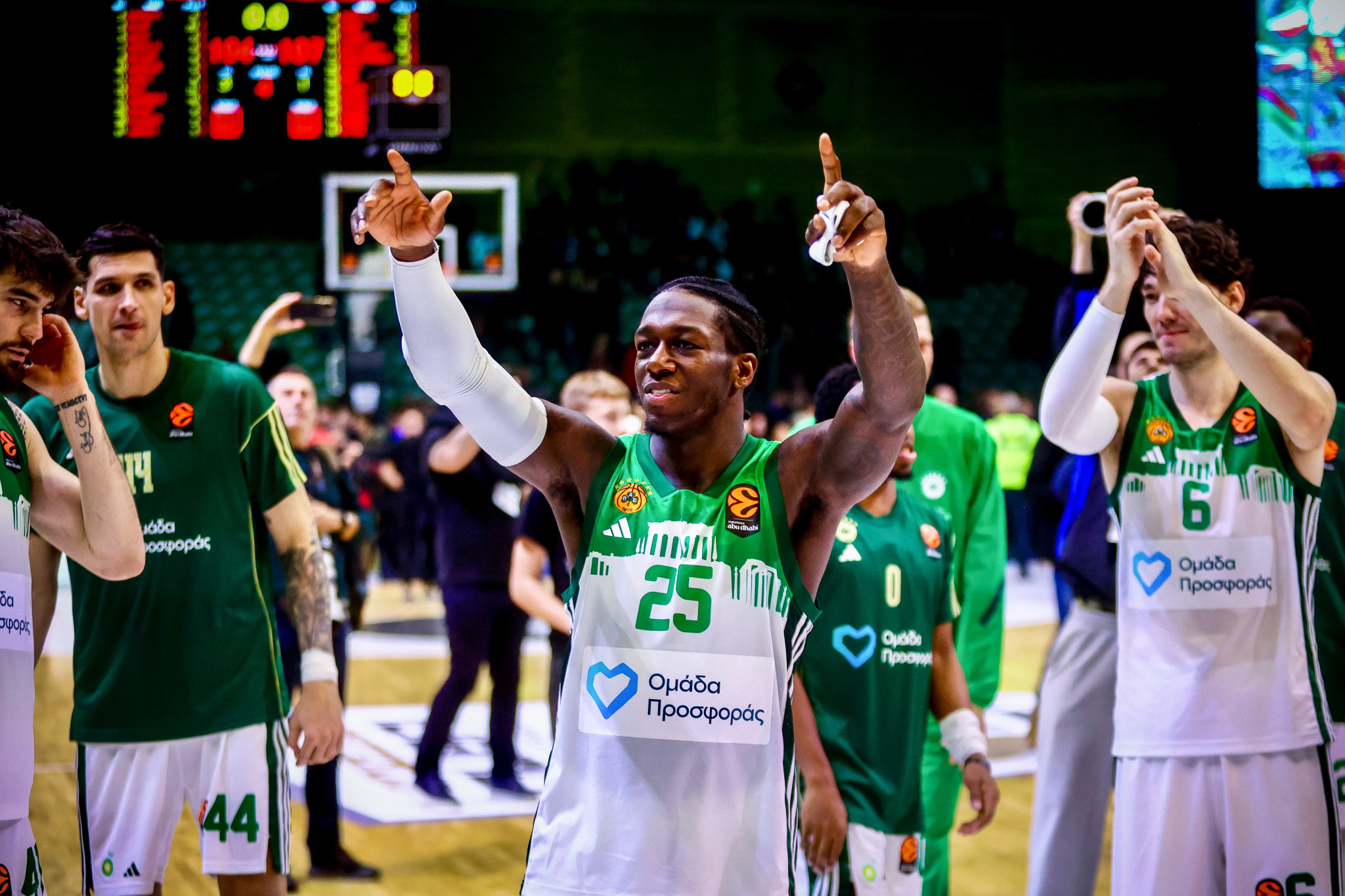 «Παράνοια» στην πτήση επιστροφής του Παναθηναϊκού από τη Βοσνία - Το βίντεο του Athletiko