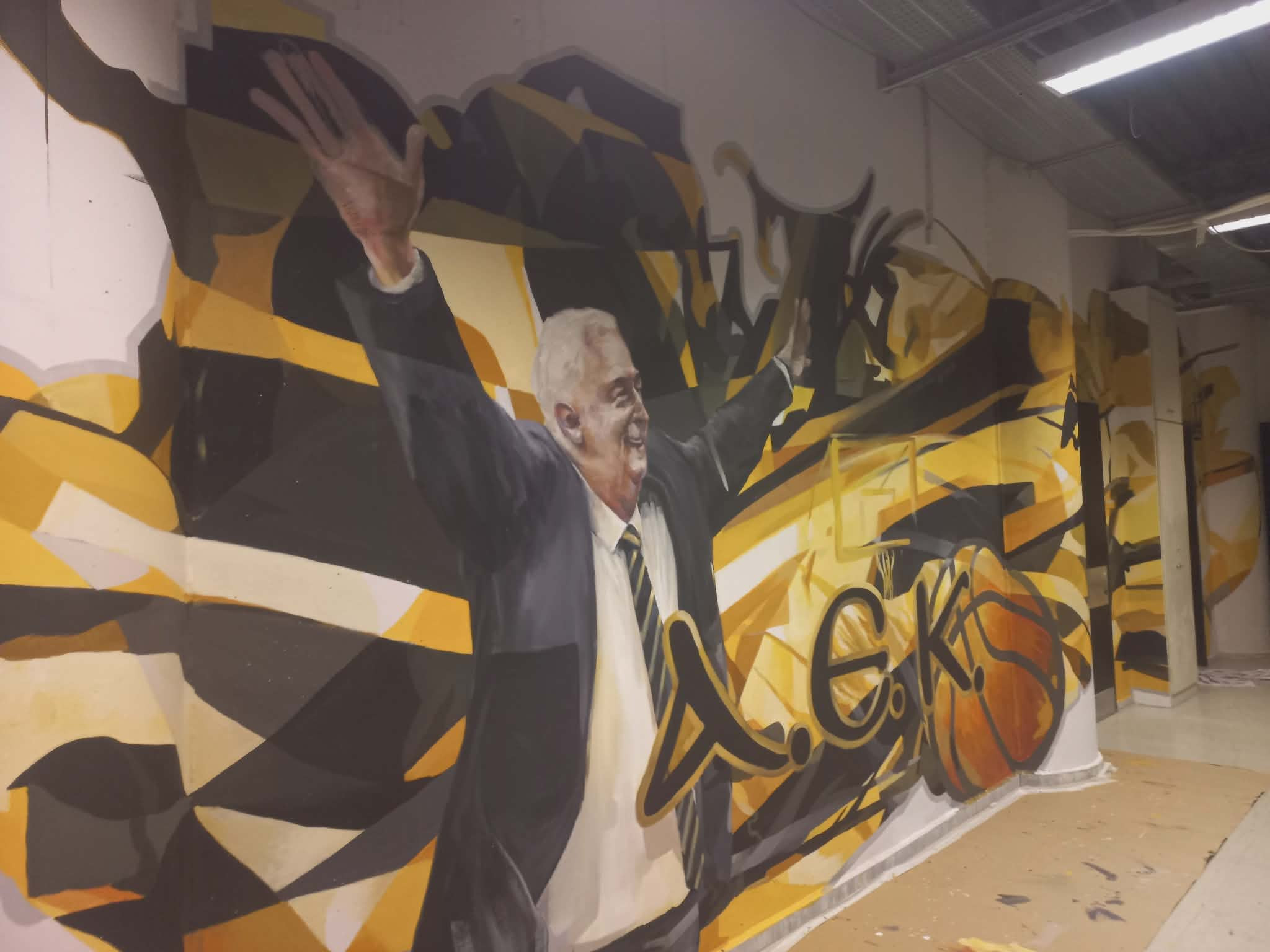 Ο Σάκοτα δεσπόζει στα αποδυτήρια της Sunel Arena