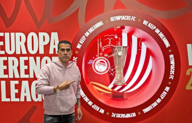 Ο Καστίγιο επισκέφθηκε το μουσείο του Ολυμπιακού (video)