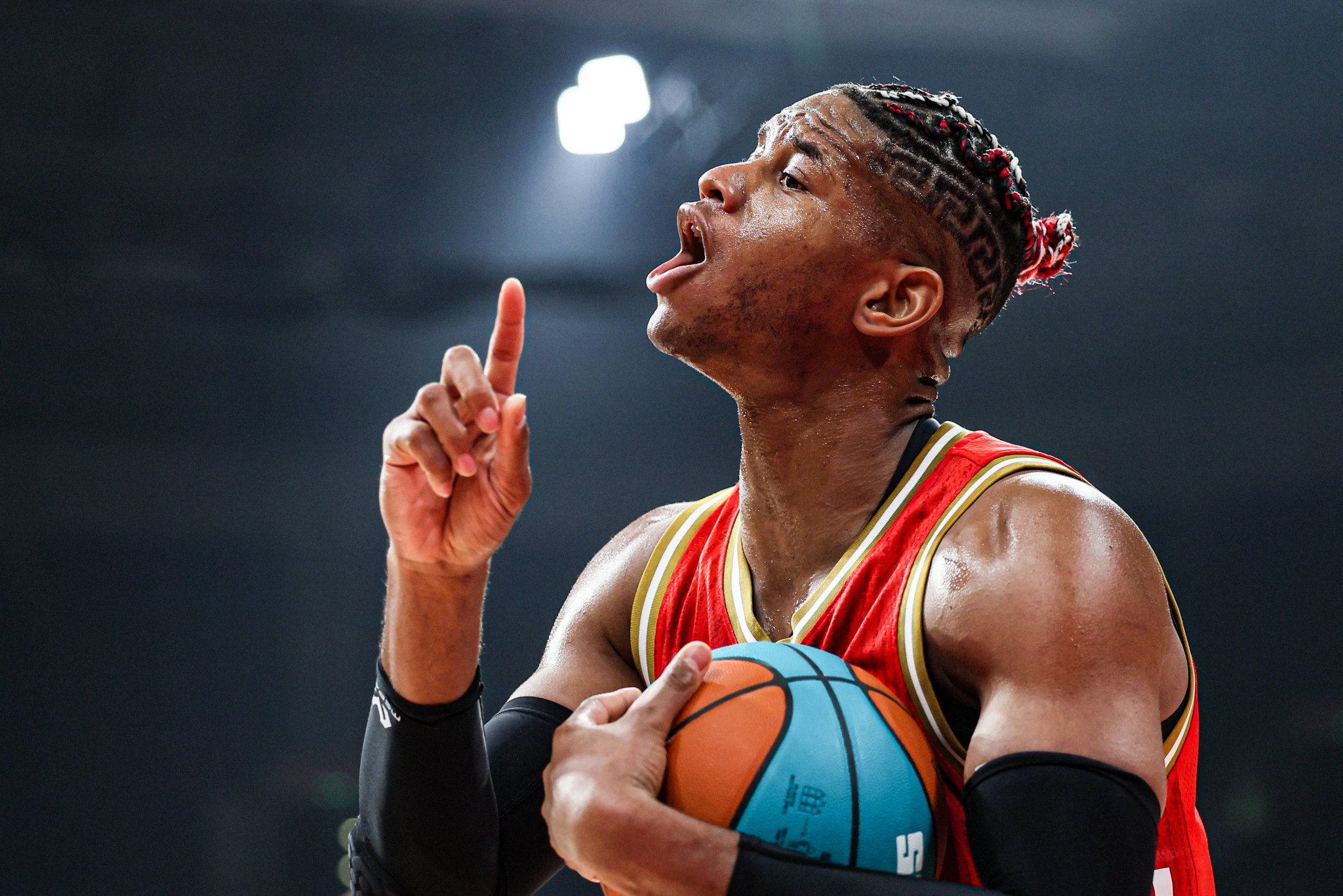 Κάτι κερδίζεις, κάτι χάνεις: Αυτός παίρνει τη θέση του Ιζούντου στη δωδεκάδα του Ερυθρού Αστέρα