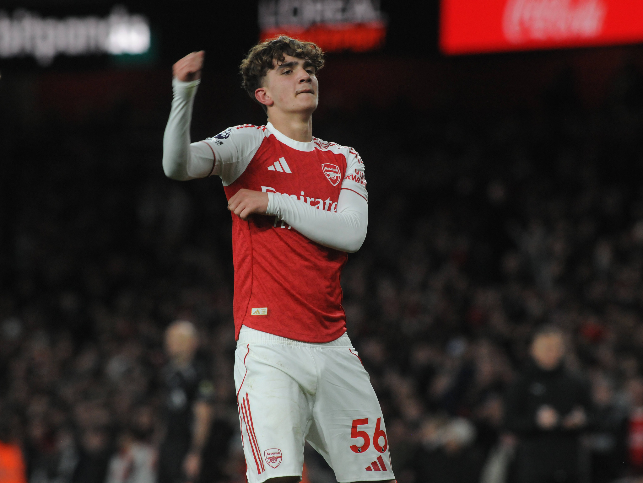 Νταουμάνια! Ποιος είναι ο 16χρονος που σπάει το ένα ρεκόρ μετά το άλλο και ίσως δώσει το πρωτάθλημα στην Άρσεναλ