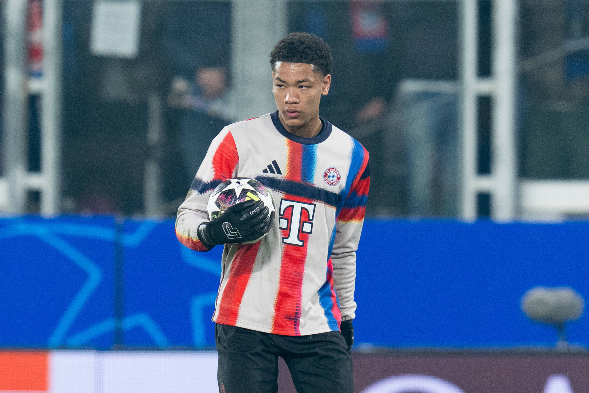 Ο μόνος διαθέσιμος τερματοφύλακας της Μπάγερν χρειάζεται... ειδική άδεια από την Γερμανική κυβέρνηση