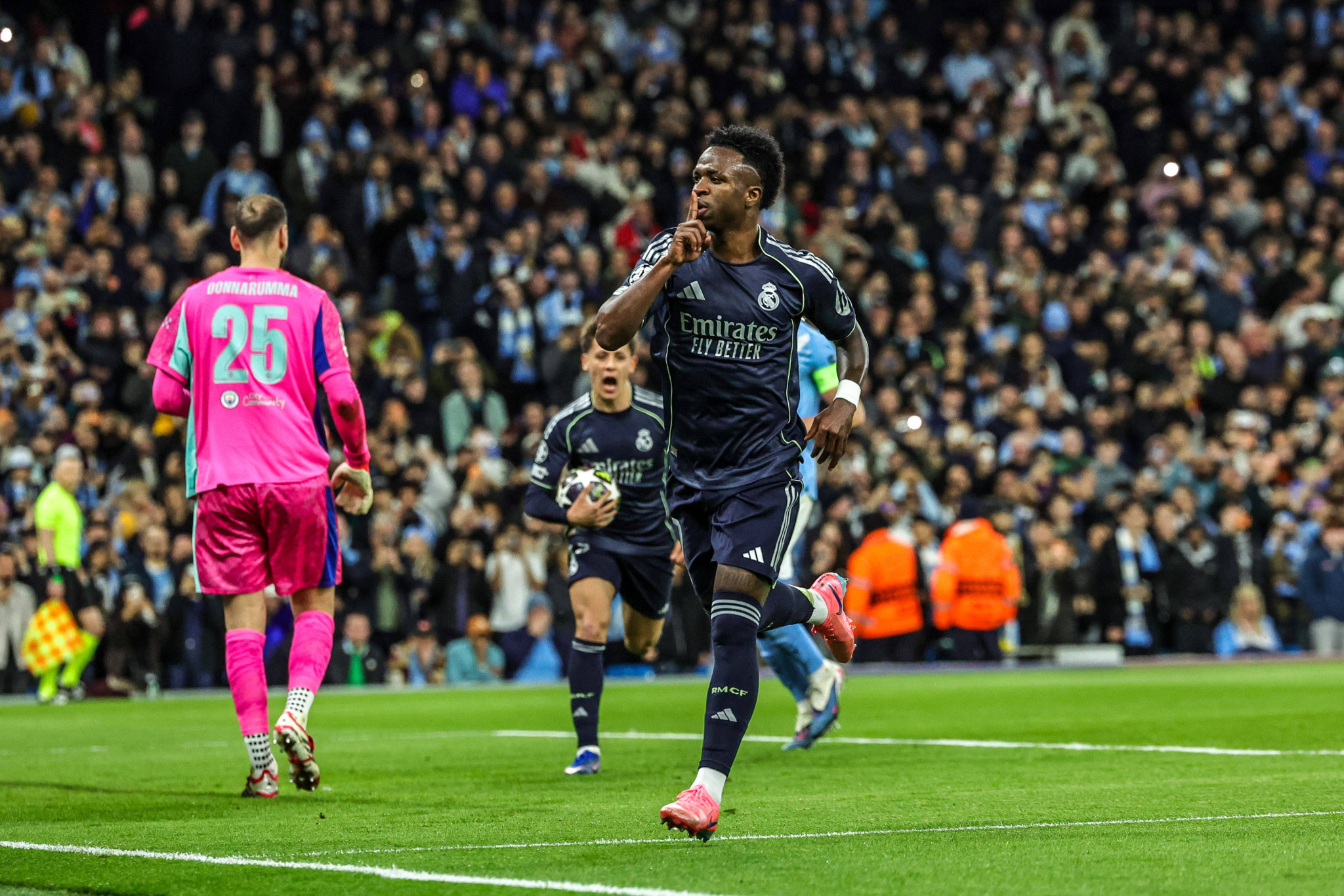 Με πρωταγωνιστή τον Βινίσιους η Ρεάλ νίκησε ξανά τη Σίτι και πέρασε εμφατικά στα προημιτελικά του Champions League