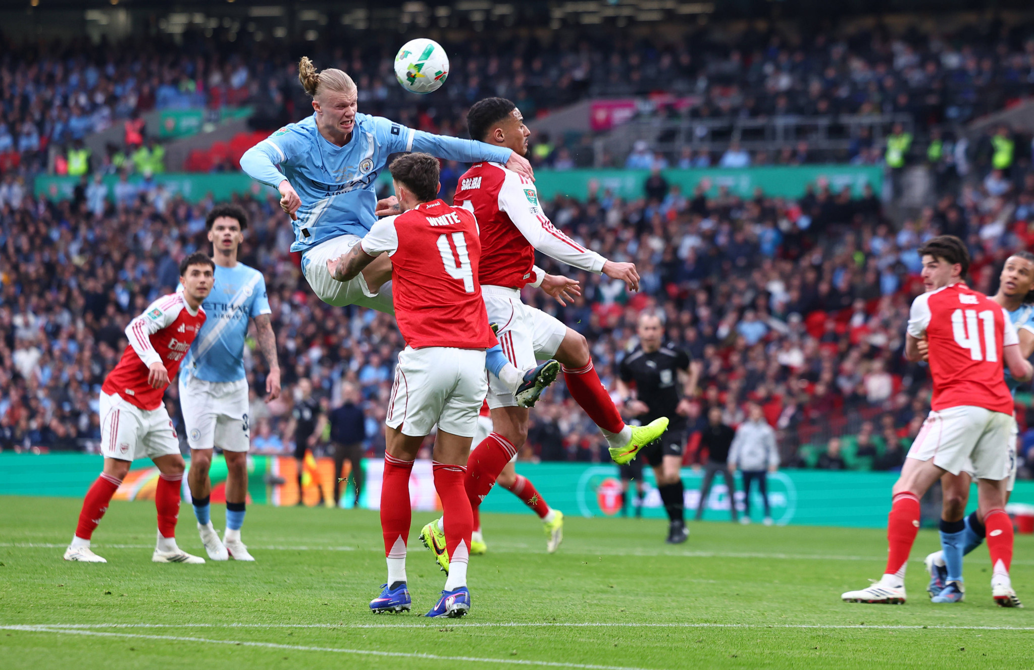 H μεγάλη ευκαιρία του Χάαλαντ να ανοίξει το σκορ στον τελικό (video)