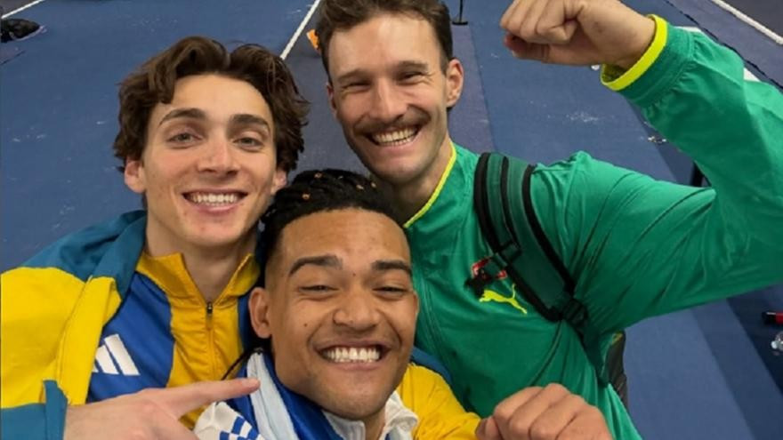 Η selfie του Καραλή μαζί με Ντουπλάντις και Μάρσαλ: «Σας ευχαριστώ και καλό βράδυ»