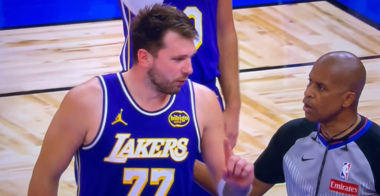 Άναψαν τα αίματα με Ντόντσιτς - Μπιτάτζε: «Είπε πως θα γ@@@σει την οικογένειά μου»