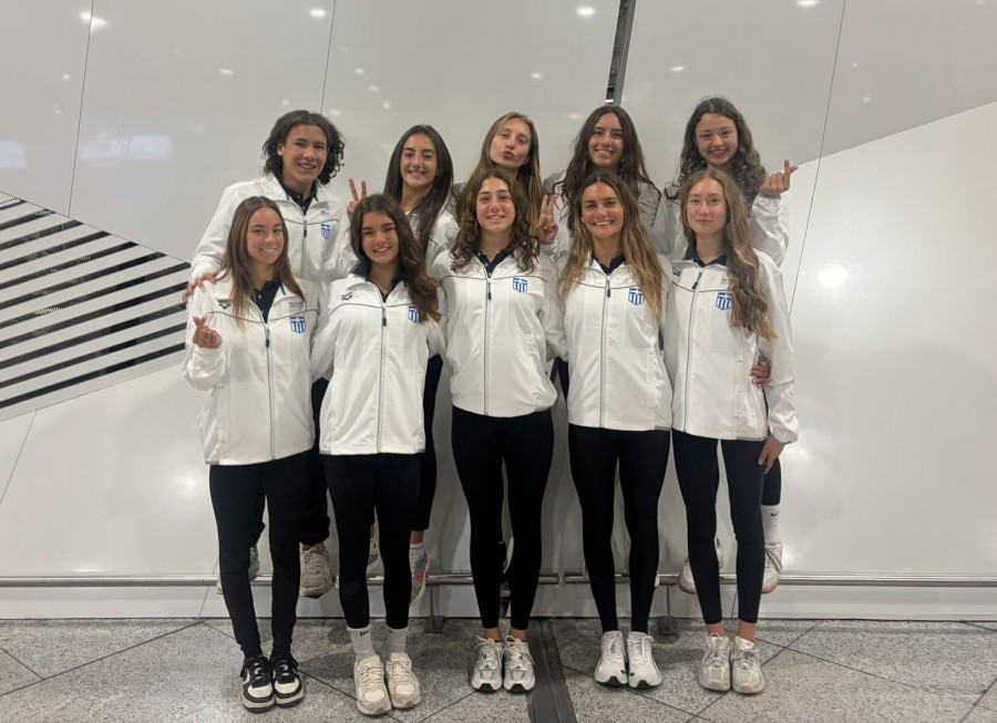 Η Εθνική ομάδα Καλλιτεχνικής Κολύμβησης ταξίδεψε στο Παρίσι για το World Cup