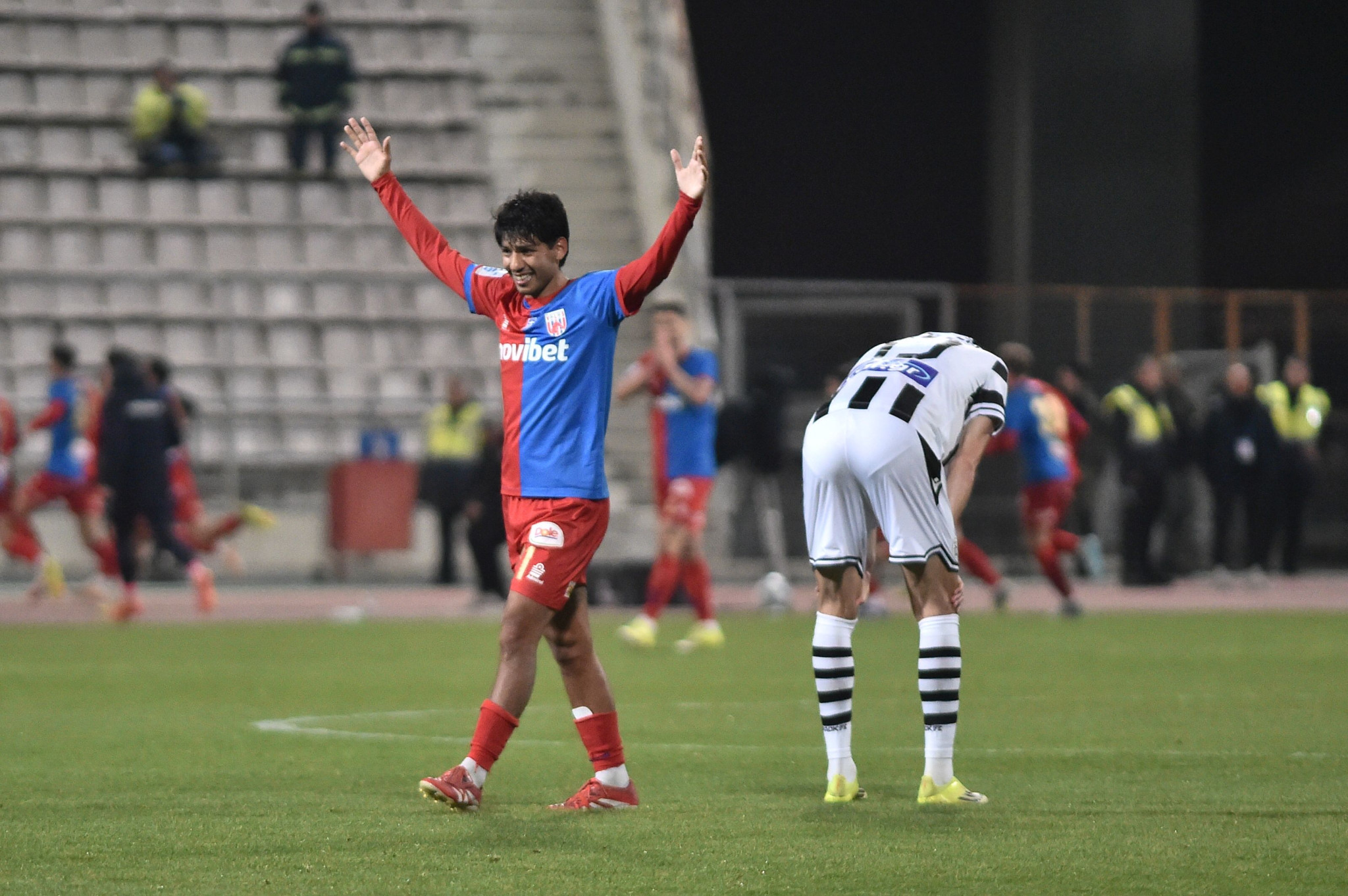 Ο Βόλος σόκαρε τον ΠΑΟΚ, τον έστειλε τρίτο στα playoffs και μπήκε στην οκτάδα!