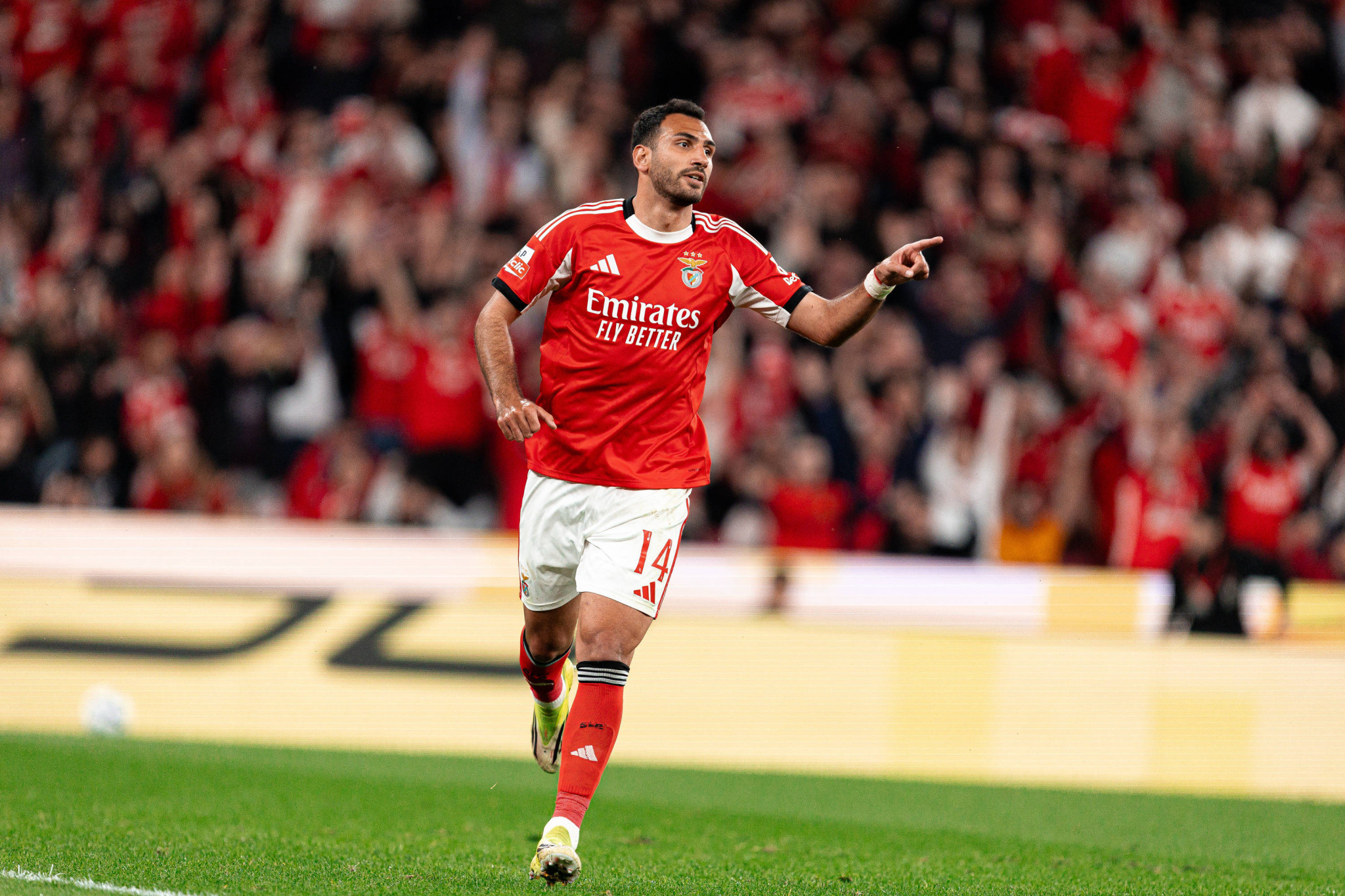 Ο Παυλίδης επέστρεψε στα γκολ στη νίκη της Μπενφίκα κόντρα στην Γκιμαράες (videos)