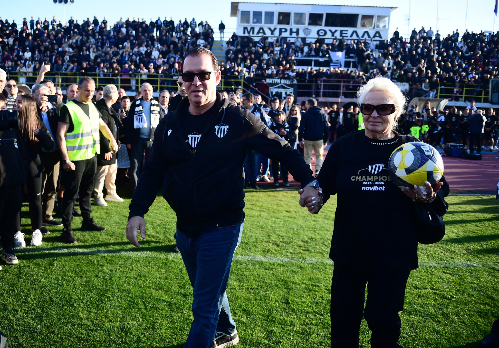 Πρασσάς: «Αφιερώνω το πρωτάθλημα στον κόσμο της Καλαμάτας και στην οικογένειά μου» (video)