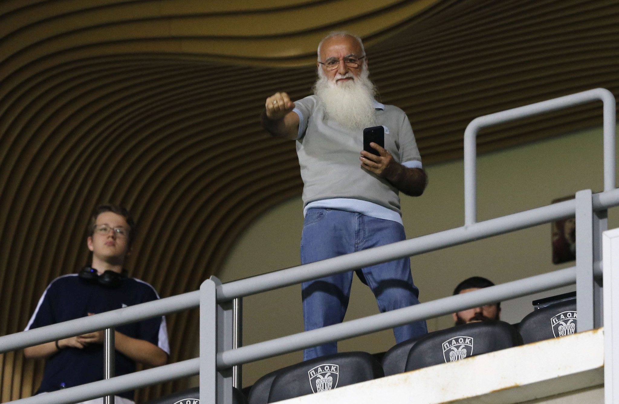 Χαστάς στο «BACK2ΜΠΑΚ»: «Τα γενέθλια του Ιβάν Σαββίδη και τα προβλήματα του Λουτσέσκου ενόψει Παναθηναϊκού» (video)