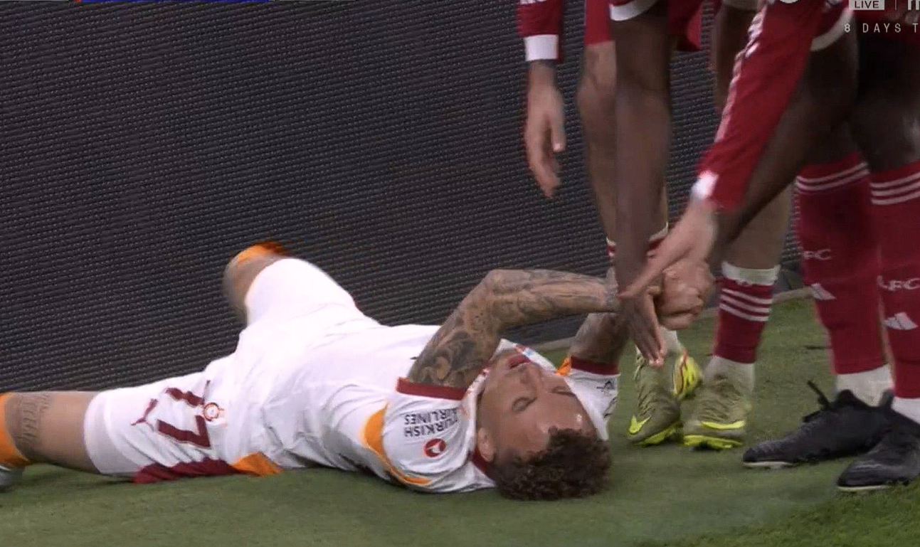 Ο σοκαριστικός τραυματισμός του Λανγκ στις πινακίδες και η έρευνα που ξεκινά η UEFA στο Άνφιλντ