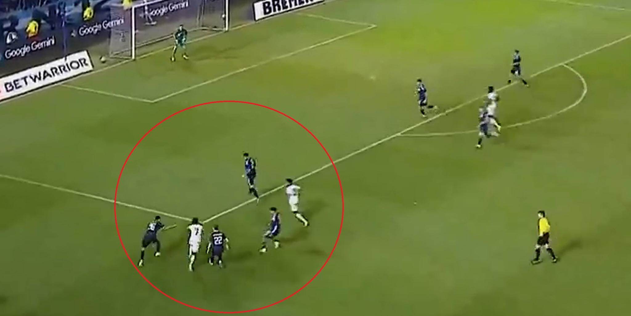 Η μυθική ενέργεια του Κοϊτά - Αδειασε τρεις παίκτες της Αργεντινής και άγγιξε το γκολ