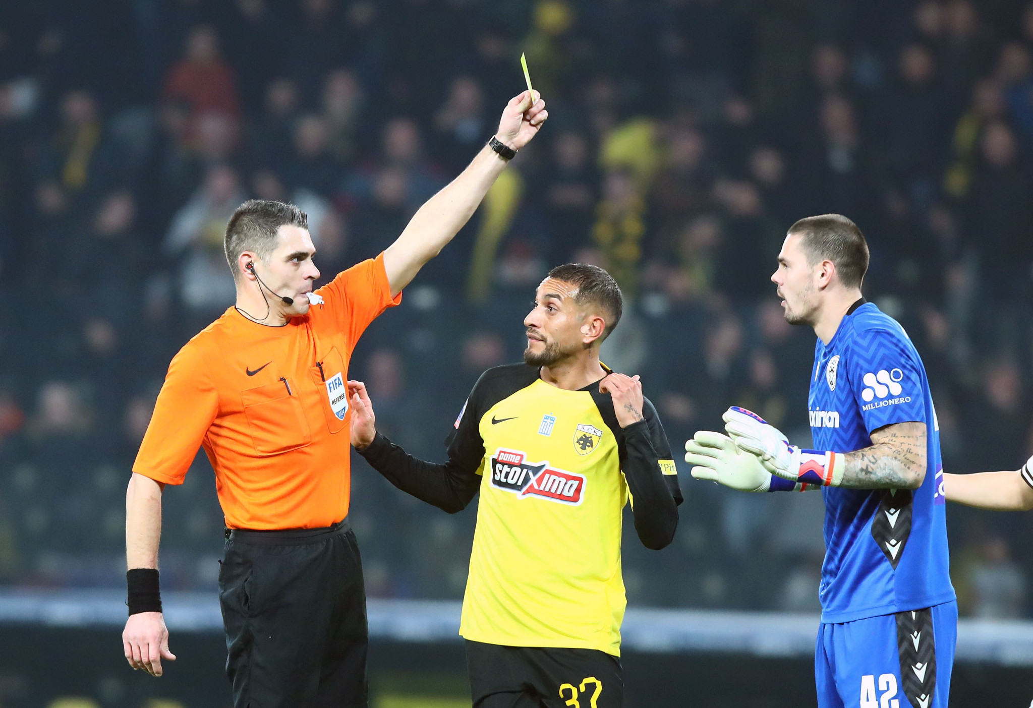 Η κριτική που είχε δεχθεί ο Ιταλός διαιτητής του ΑΕΚ-Τσέλιε: «Η διαιτησία ήταν βγαλμένη από... θρίλερ»