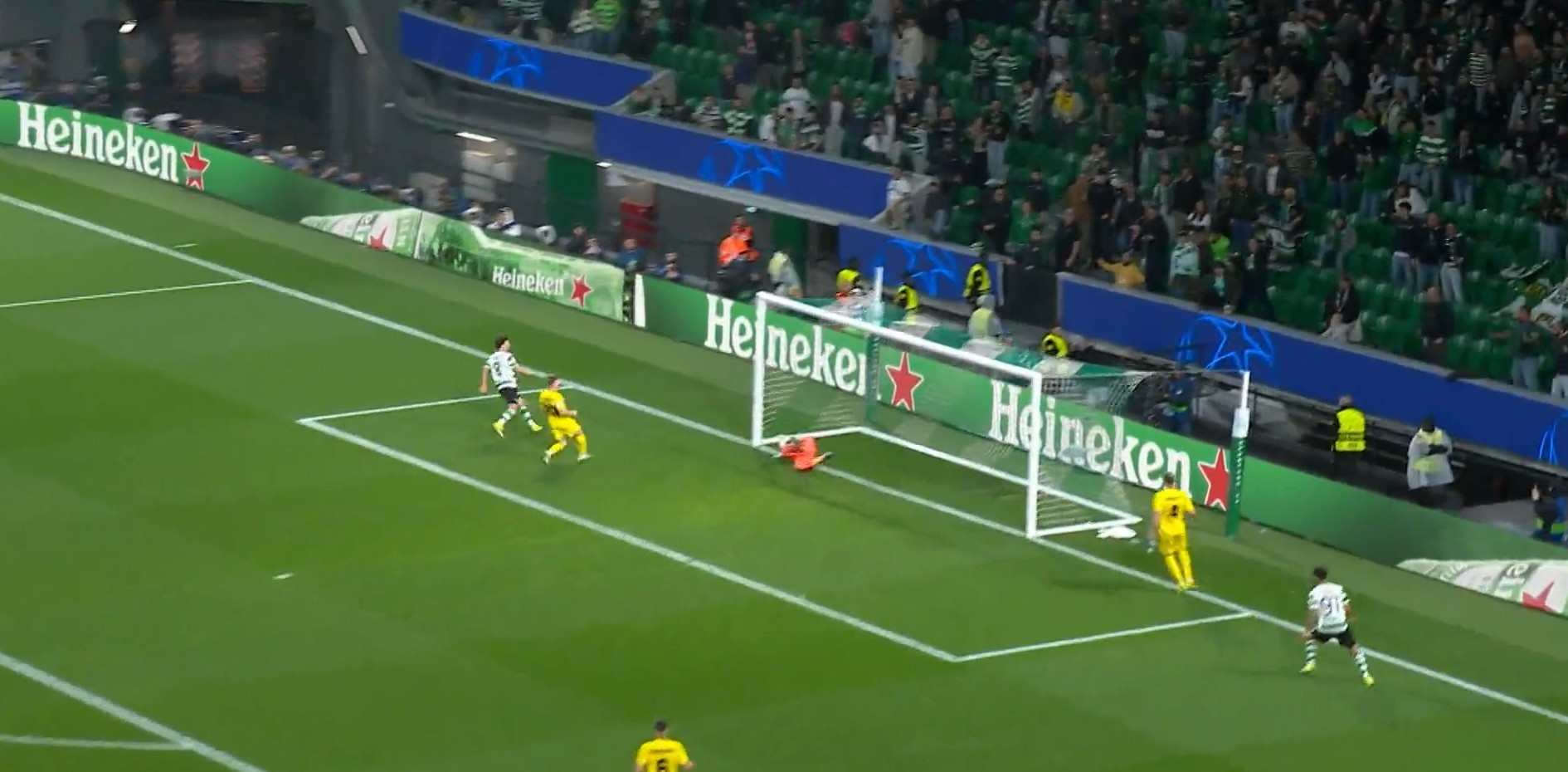 Η Σπόρτινγκ έκανε το 2-0 κι έβαλε «φωτιά» στην πρόκριση (video)