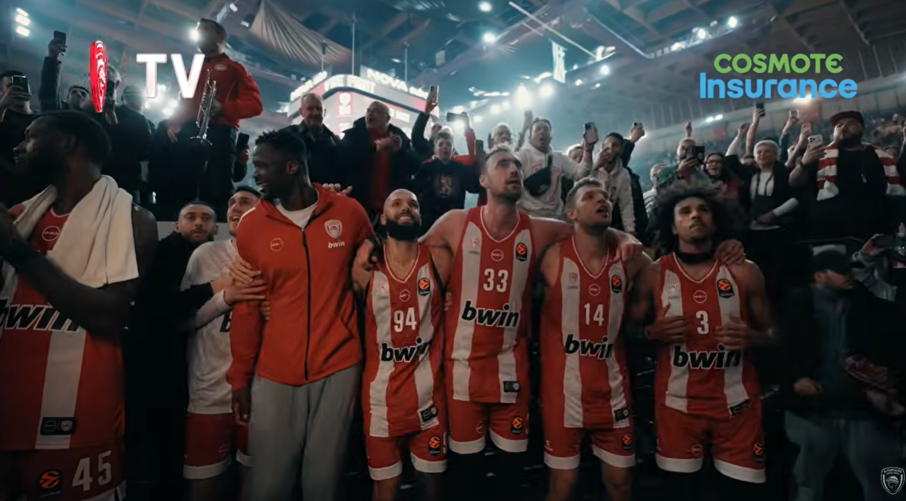 Οι έντονες στιγμές της νίκης του Ολυμπιακού κόντρα στη Φενέρμπαχτσε και το «πάρτι» σε παρκέ και κερκίδα (video)