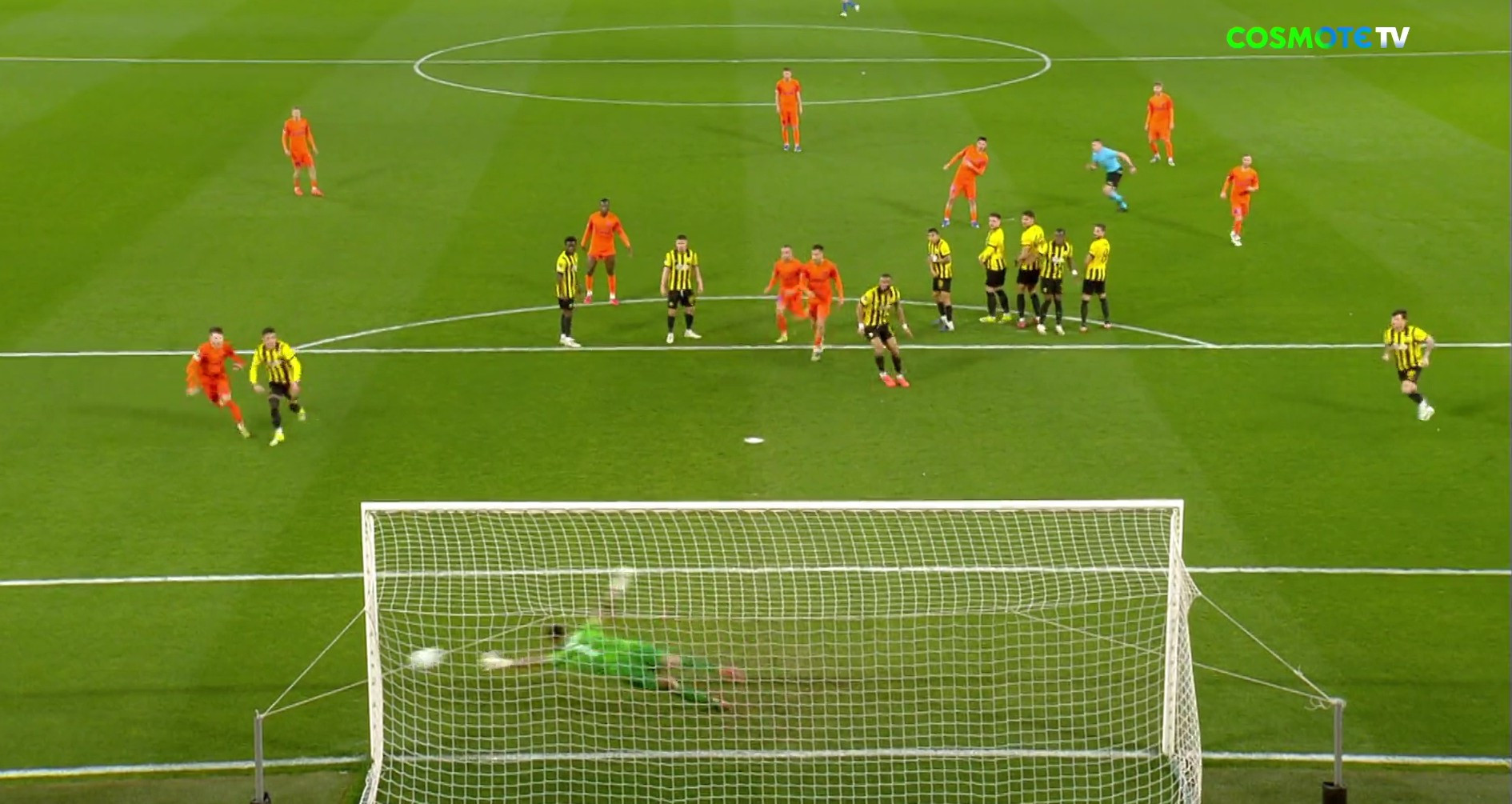 Το δοκάρι της Τσέλιε με το φάουλ του Σέσλαρ (video)