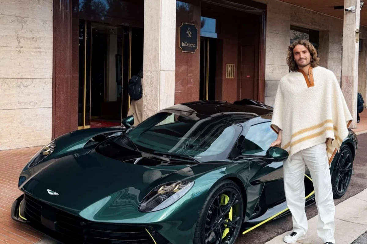 Ο Τσιτσιπάς αγόρασε μια σπάνια Aston Martin αξίας 1 εκατομμυρίου ευρώ