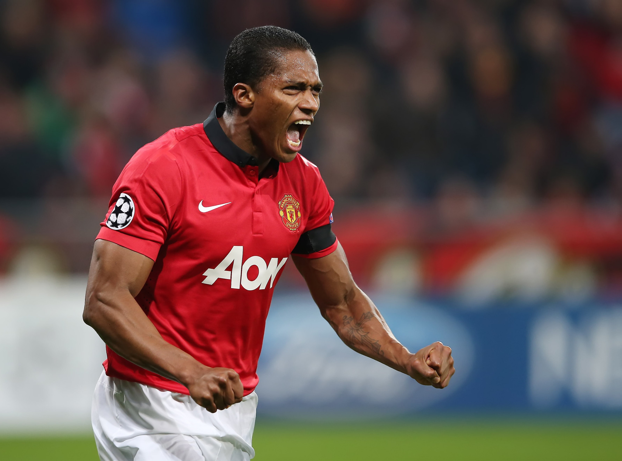 O Aντόνιο Βαλέντσια επιστρέφει στην ενεργό δράση και την Αγγλία - Ποιοι είναι οι αστέρες συμπαίκτες του