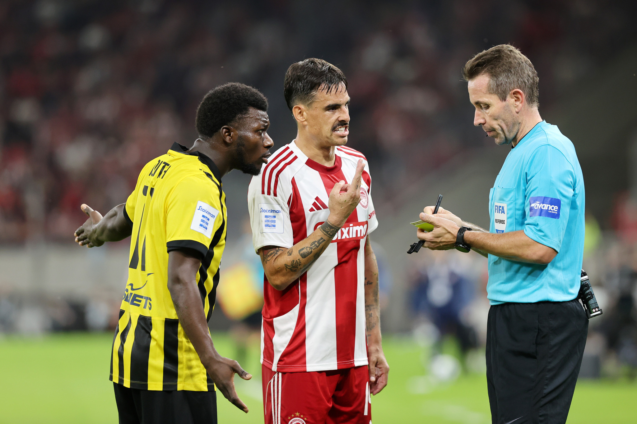 Η αφωνία για «Γερμανό» διαιτητή πριν το Ολυμπιακός – ΑΕΚ