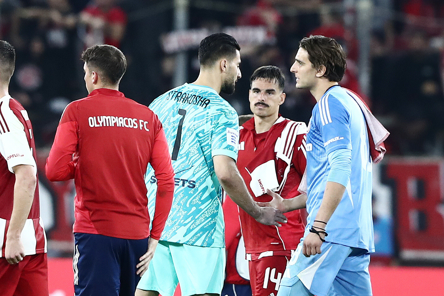 Η απόλυτη σύγκριση – Τζολάκης ή Στρακόσια; Ποιος ξεχώρισε στα γκολπόστ