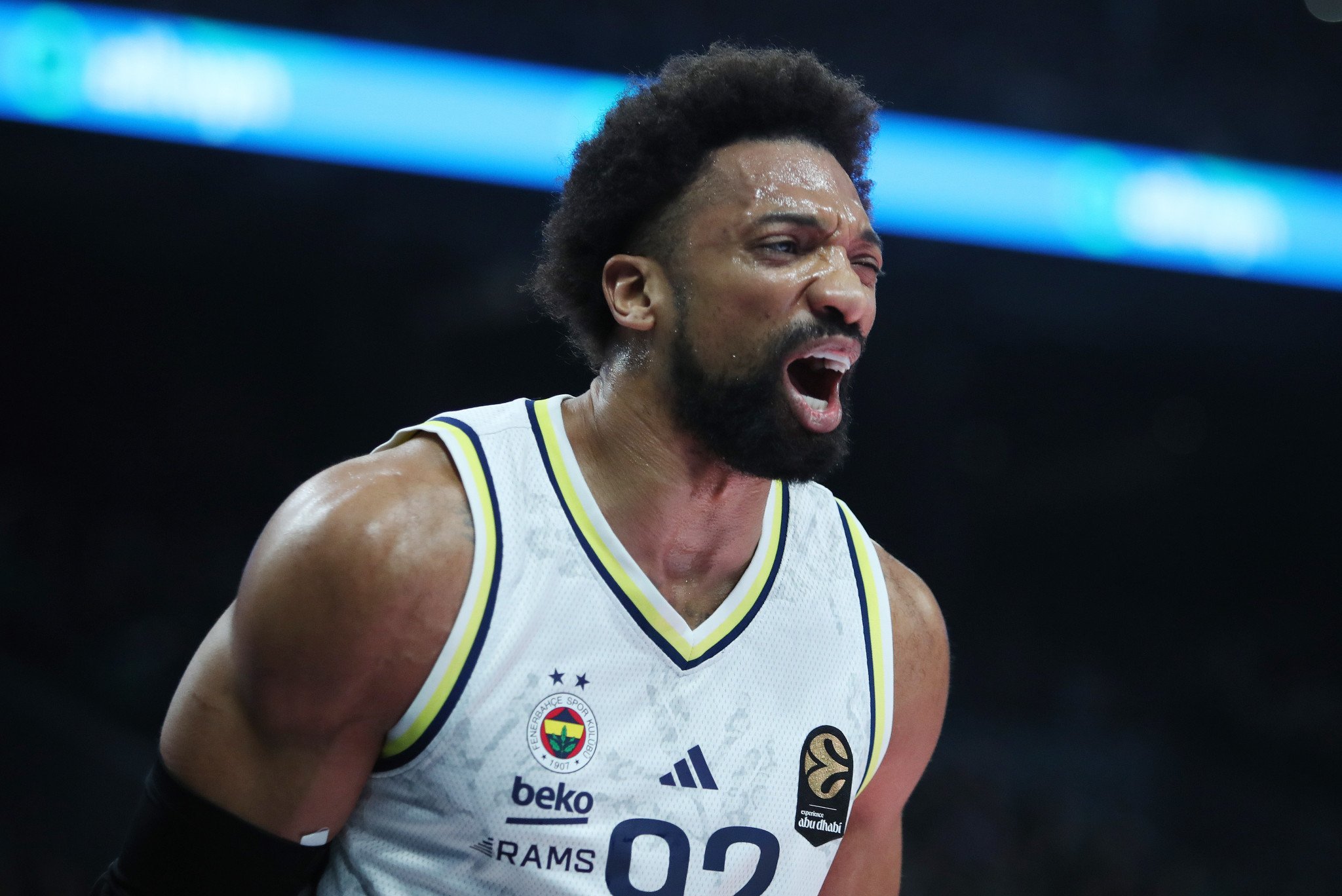 Συνεχίζεται το ξεσκαρτάρισμα στη Φενέρ: Μπιρτς, Μπέικοτ, Ζάγκαρς και Μπόστον στην πόρτα της εξόδου