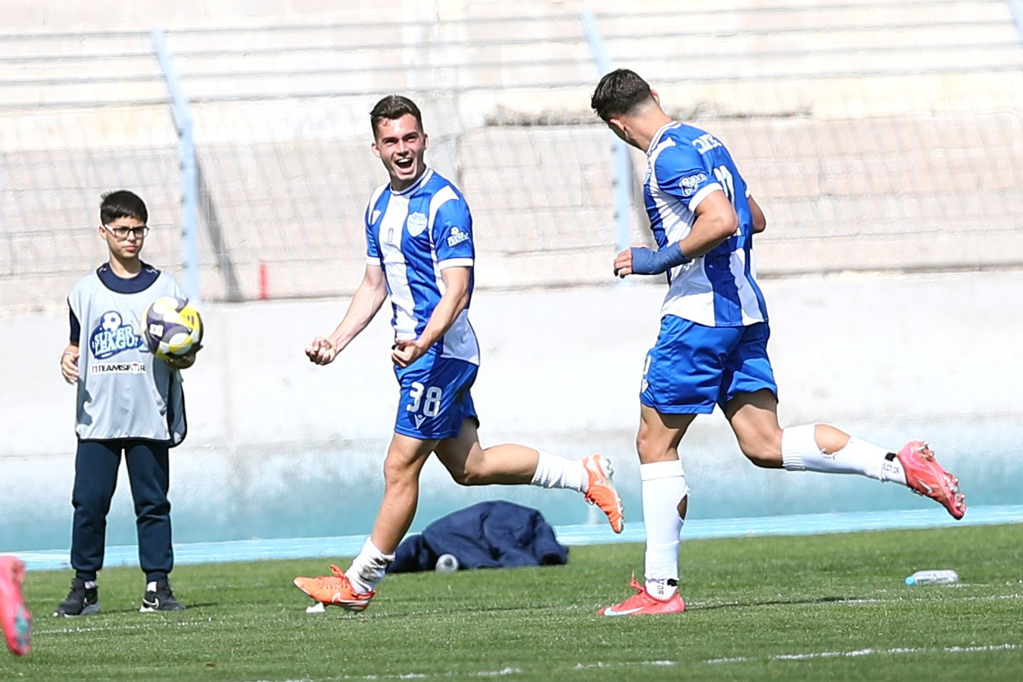 Καταπληκτική ασίστ Φαϊζάλ, τρομερό τελείωμα Σαποβάλοφ και 1-0 το Αιγάλεω (video)