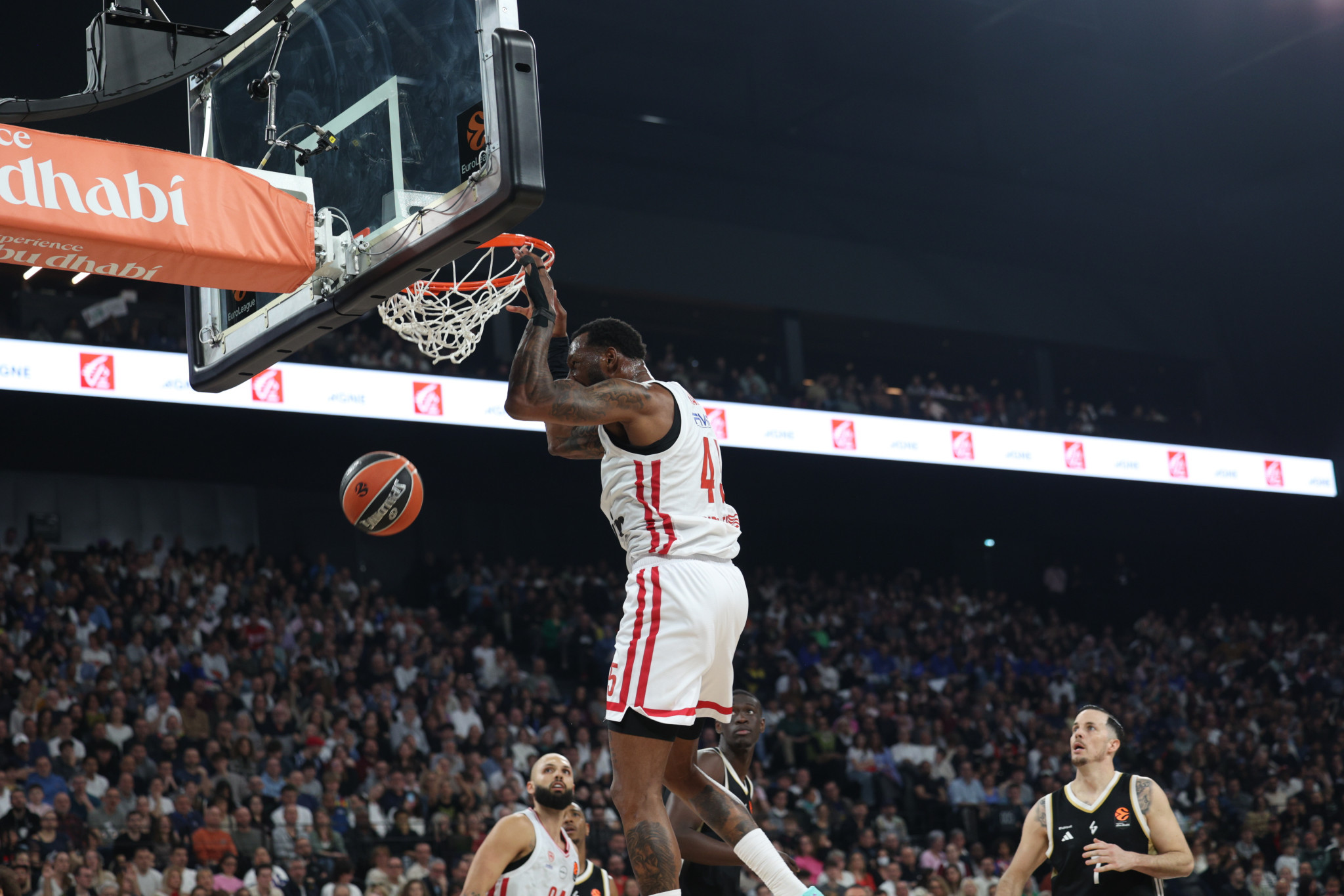 Χολ: «Μείναμε ενωμένοι και πήραμε μια σημαντική νίκη»