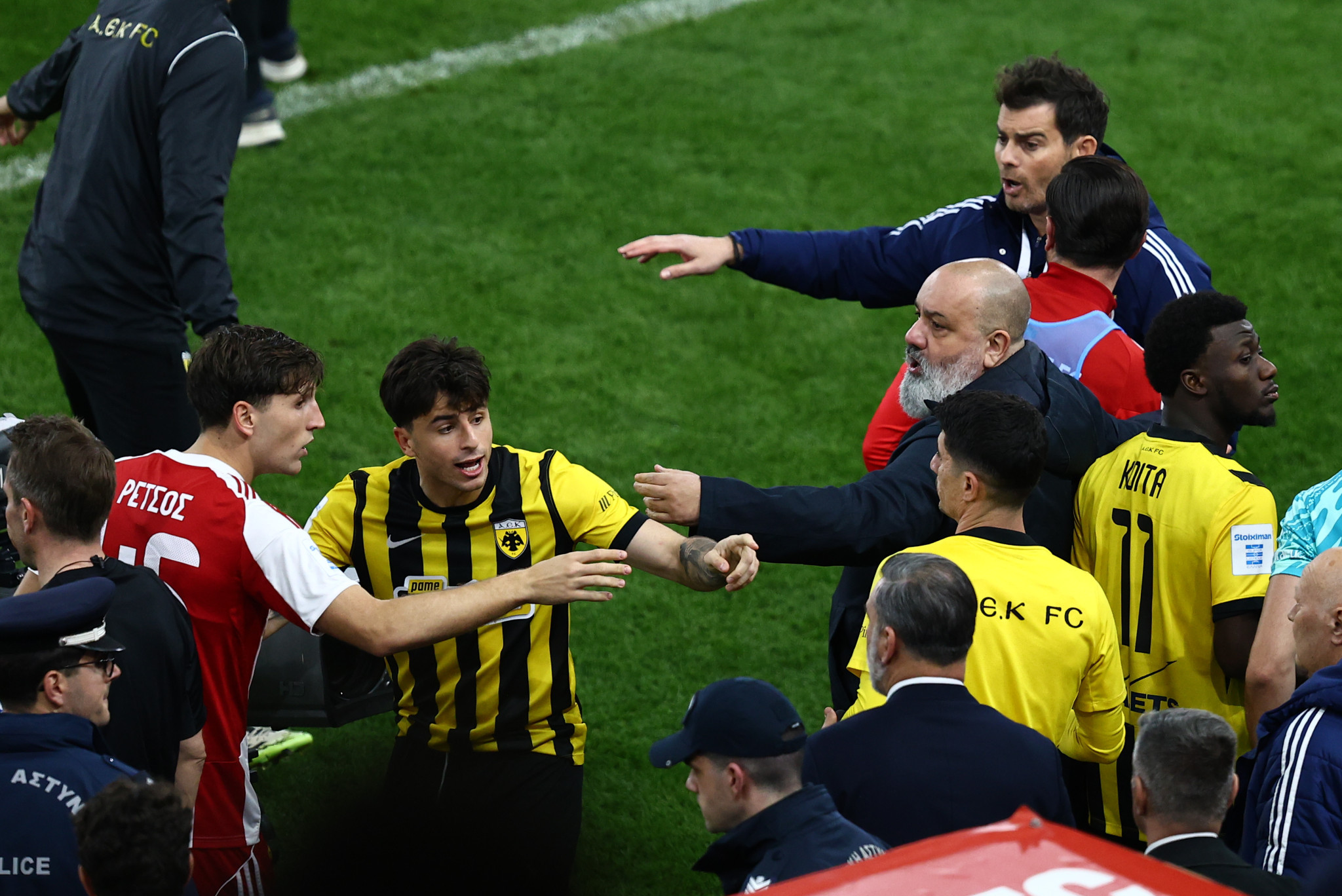 Κλήθηκαν σε απολογία Ολυμπιακός, ΑΕΚ και ΠΑΟΚ