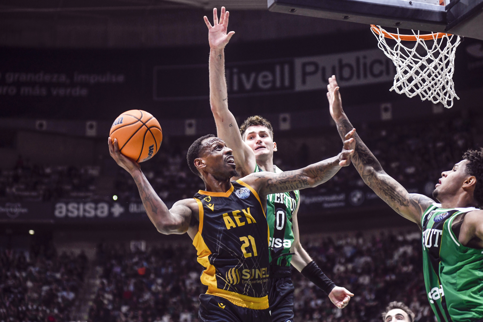 Επιστροφή στη δουλειά και... ανασύνταξη στην ΑΕΚ με το μυαλό στον «τελικό»