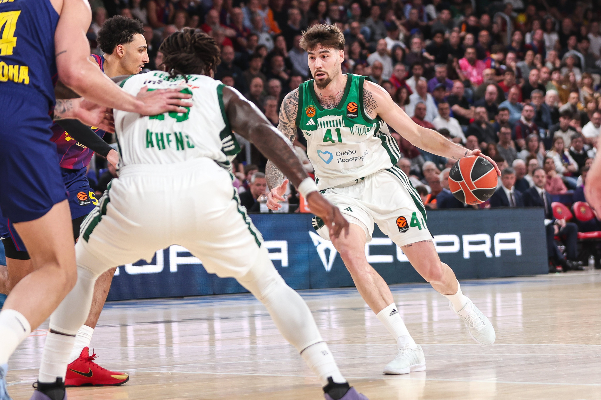 Τρομερή ομαδική ενέργεια και όμορφο τρίποντο του Χουάντσο για τον Παναθηναϊκό (video)