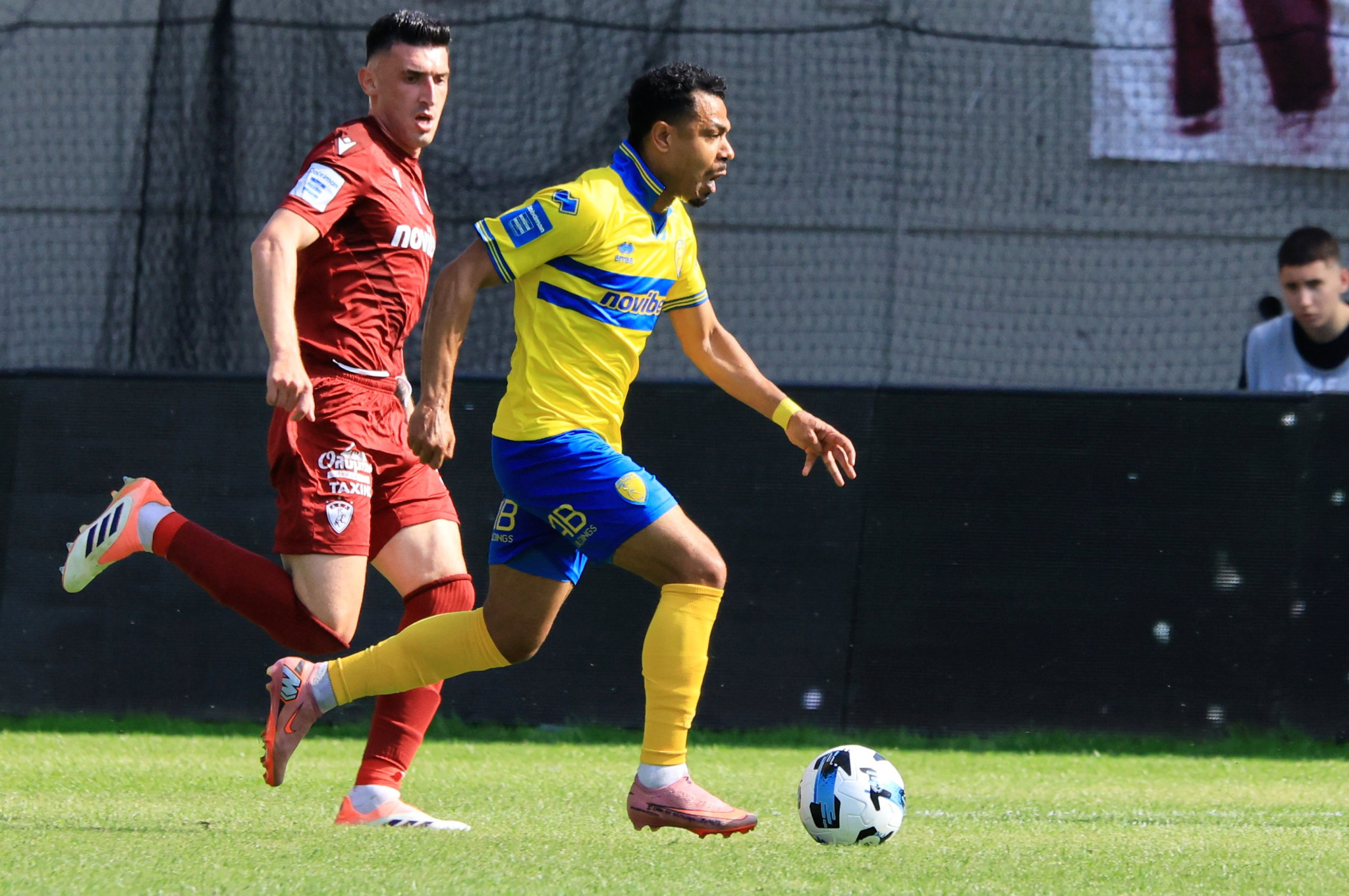 ΑΕΛ Novibet - Παναιτωλικός 1-2: Τα highlights της νίκης των «καναρινιών»