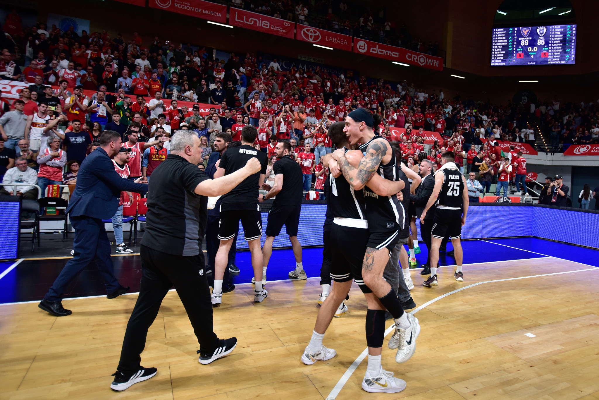 Οι έξαλλοι πανηγυρισμοί των παικτών του ΠΑΟΚ μετά την επική πρόκριση επί της Μούρθια (video)