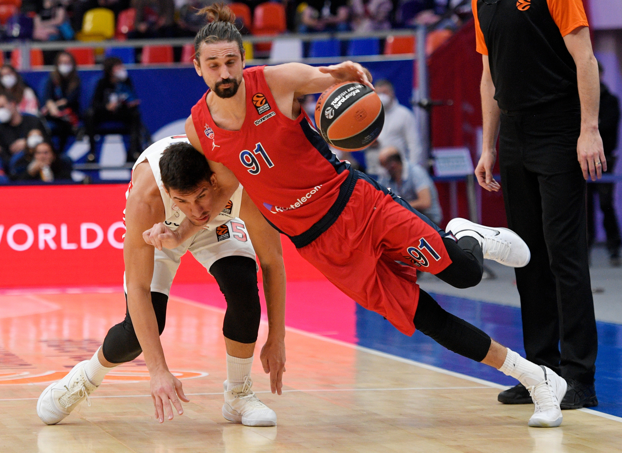 Σβεντ: «Δεν με άφησαν να επιστρέψω στη EuroLeague επειδή είμαι Ρώσος»