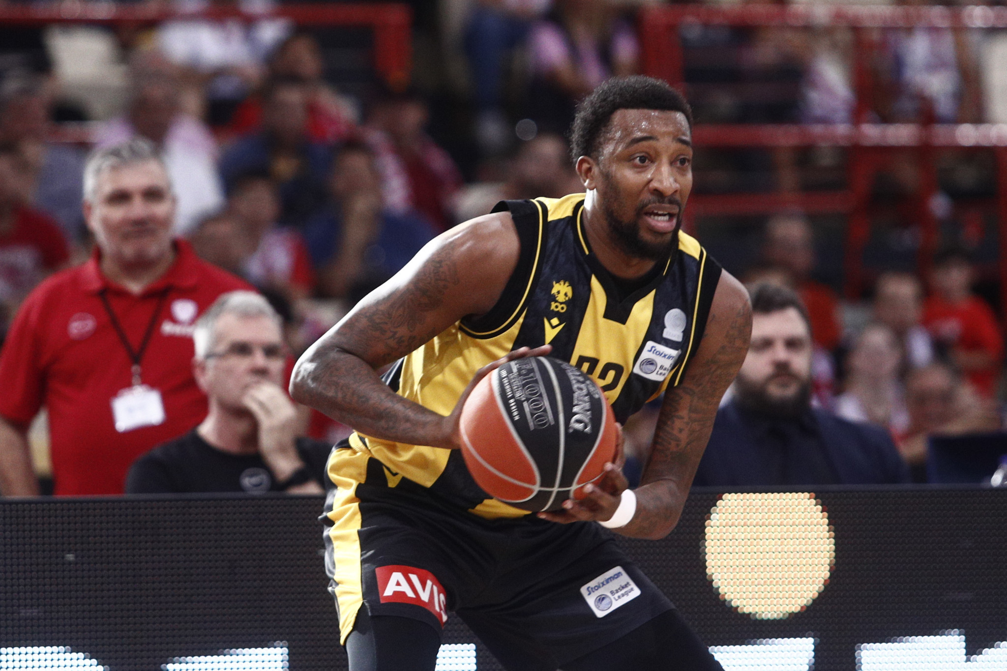 Συγκλονίζει πρώην παίκτης της ΑΕΚ: «Παράτησα τα πάντα γιατί ο 15χρονος γιος μου ήθελε να αυτοκτονήσει»