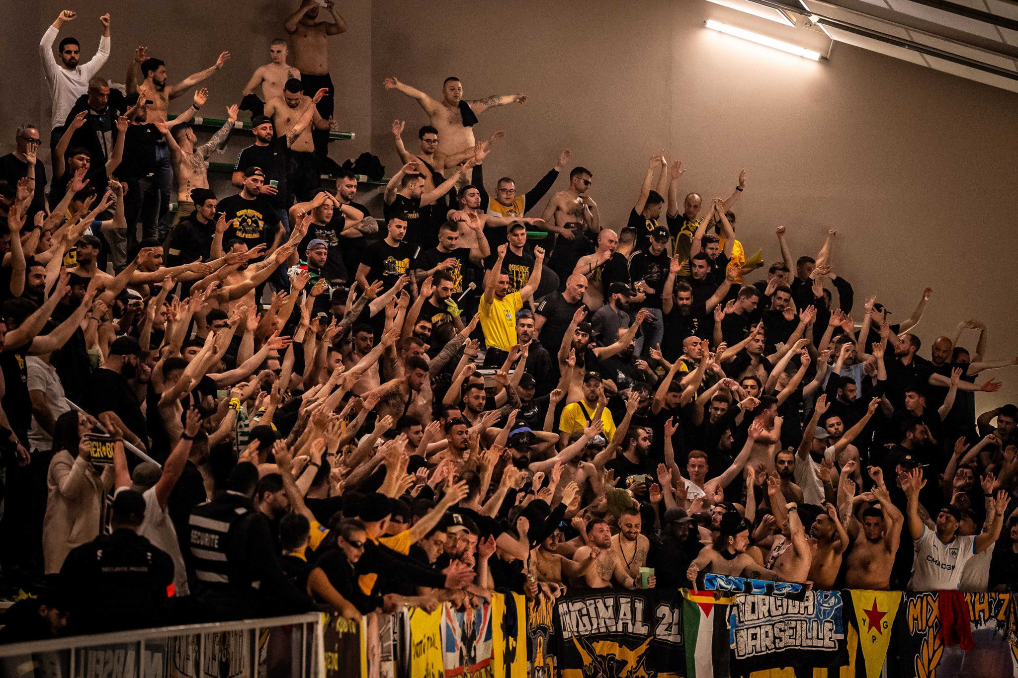 Με 300 οπαδούς στο πλευρό της η ΑΕΚ κόντρα στη Μπανταλόνα