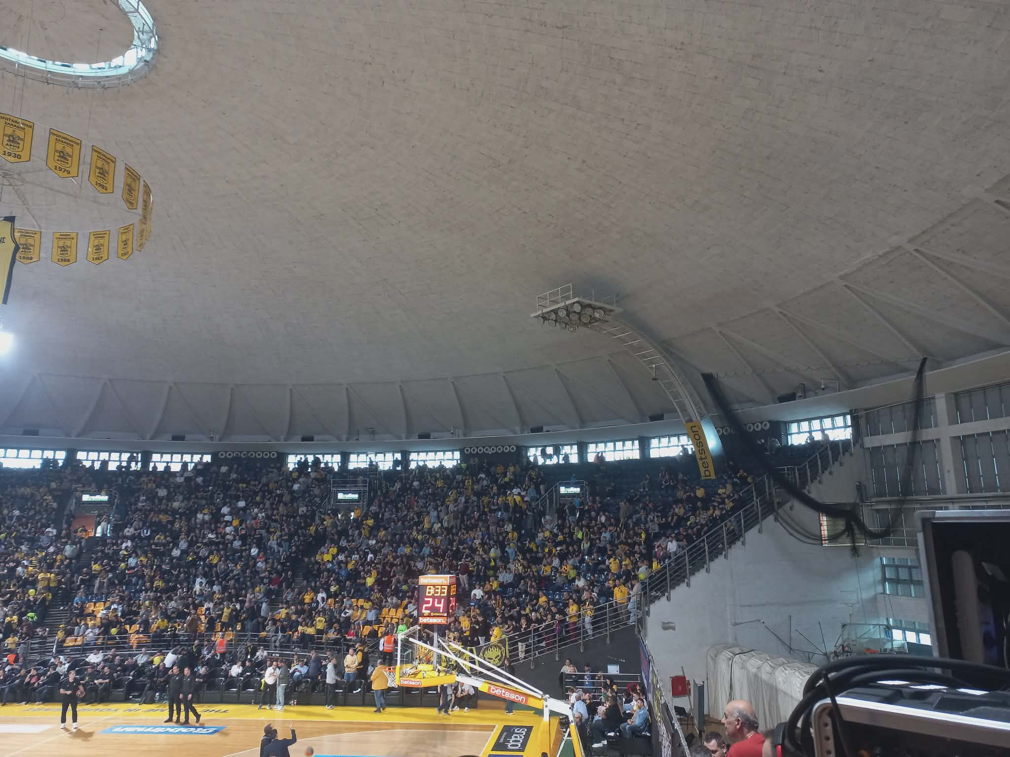 Με καθυστέρηση το τζάμπολ του Άρης-ΑΕΚ