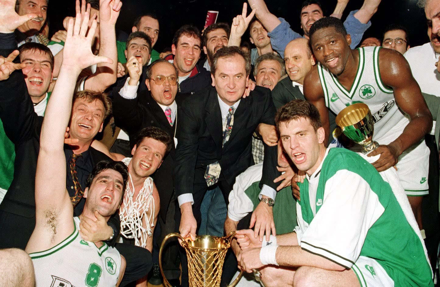 Η αρχή μίας δυναστείας, σαν σήμερα: Ο Παναθηναϊκός θυμήθηκε το πρώτο απ' τα επτά του «θαύματα» (video)